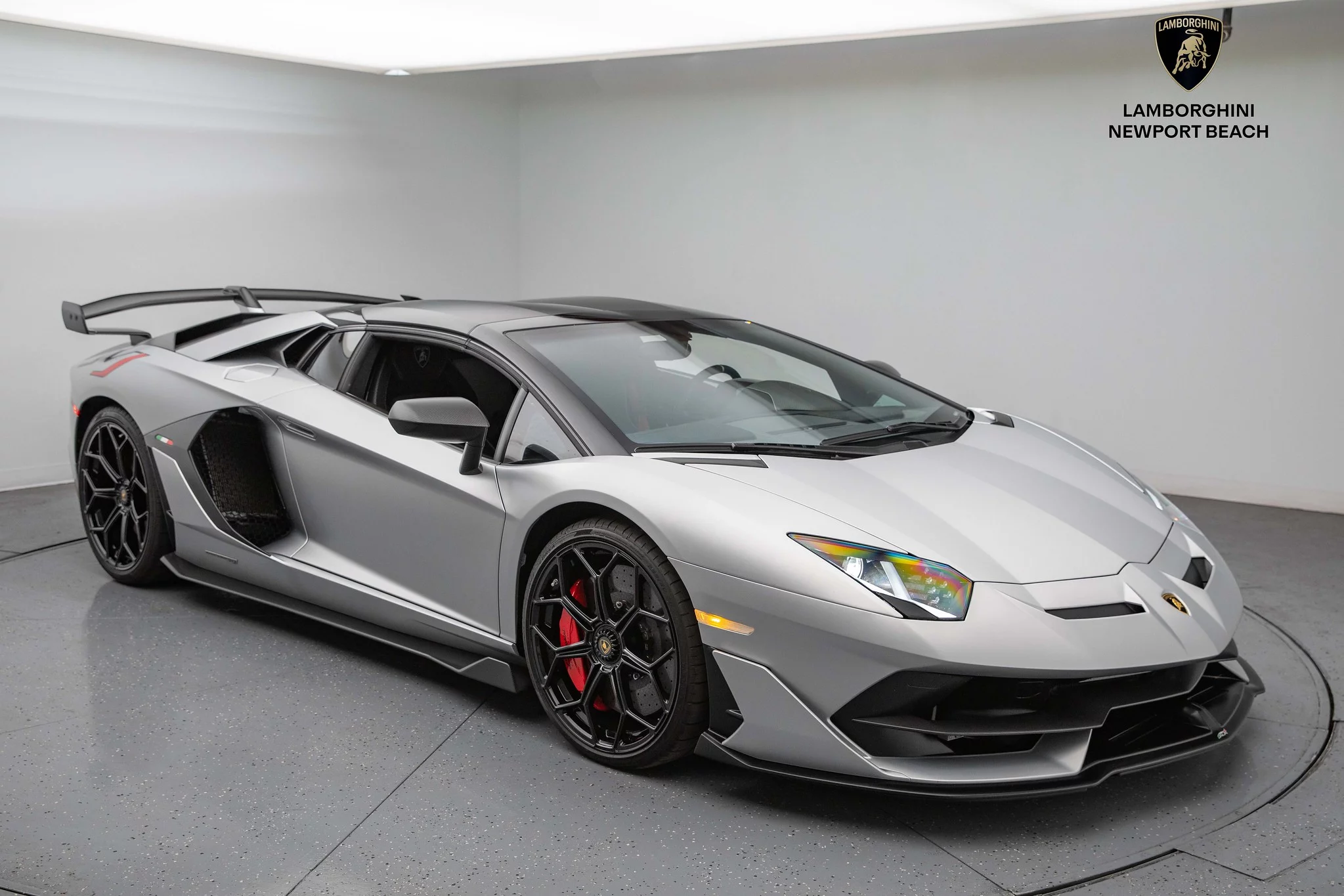 Grigio Adamas Lamborghini Aventador