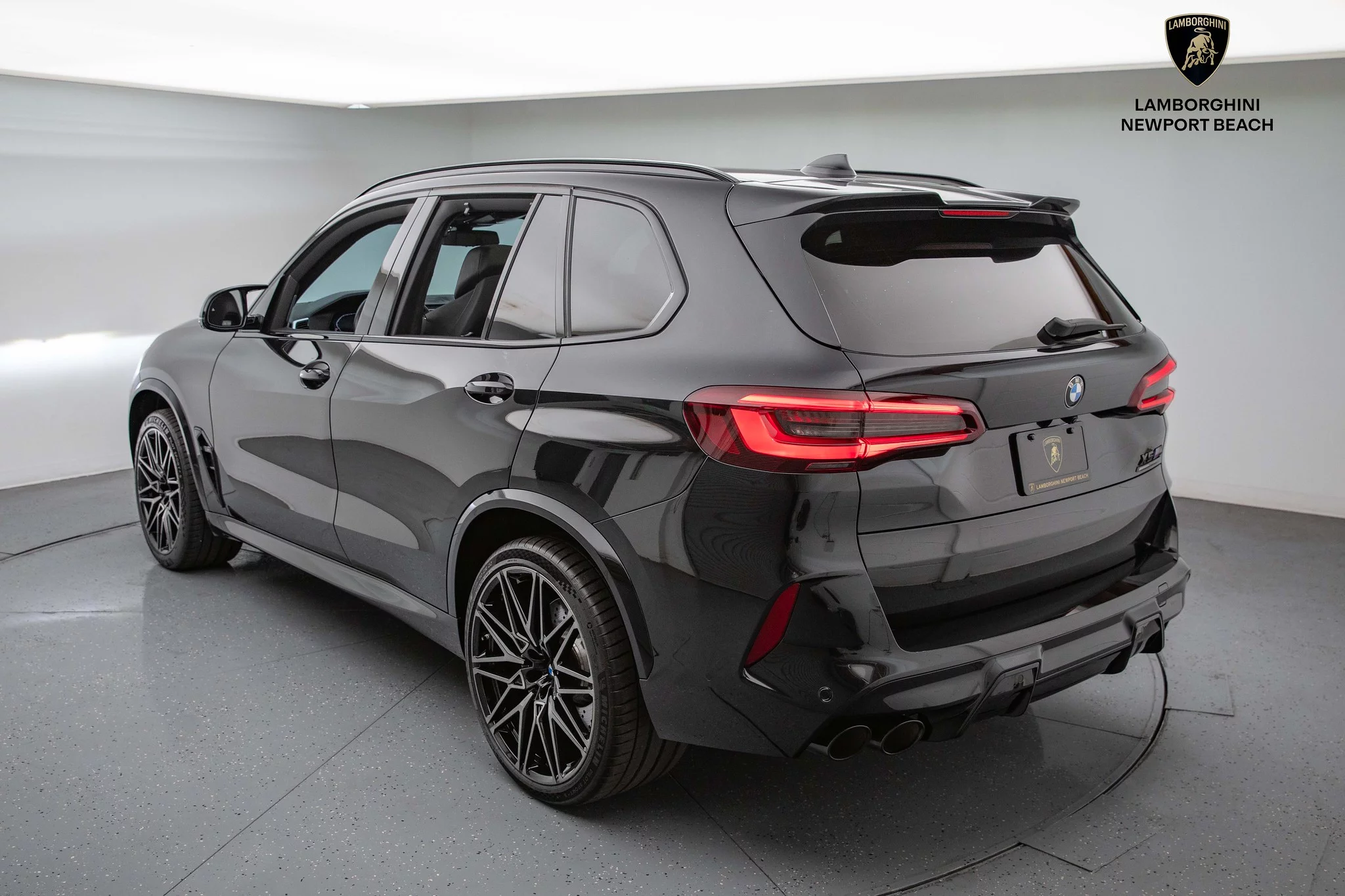 Sapphire Black BMW X5