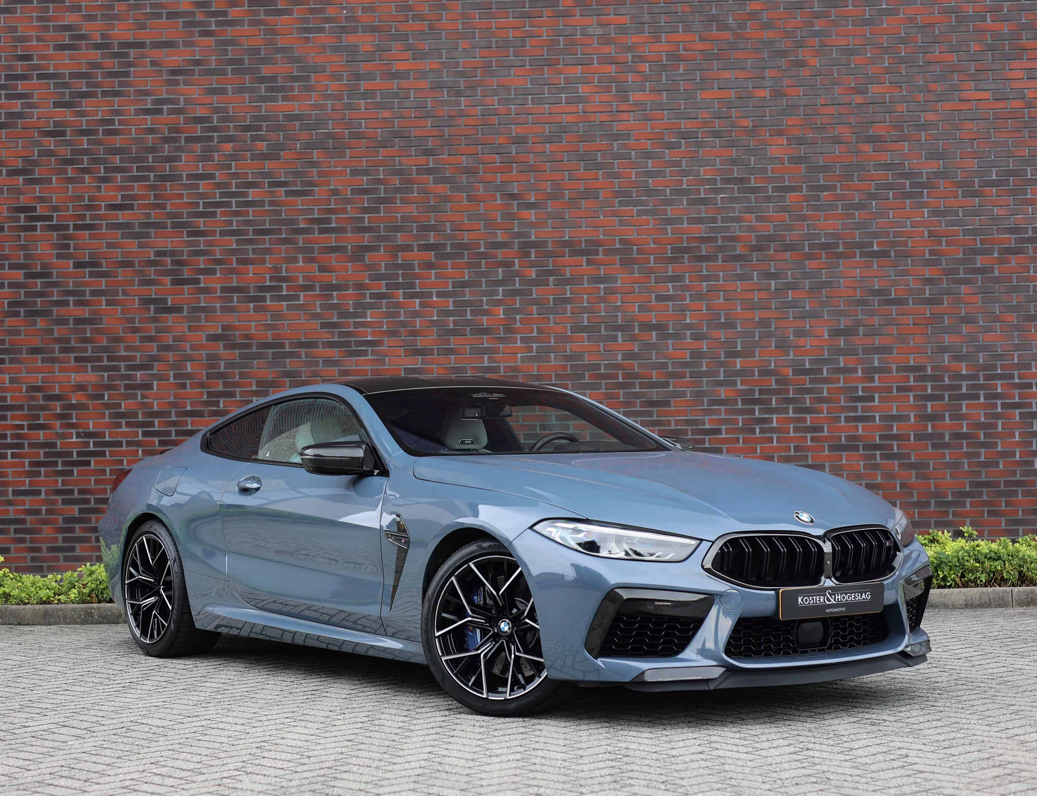 Barcelona Blue BMW M8