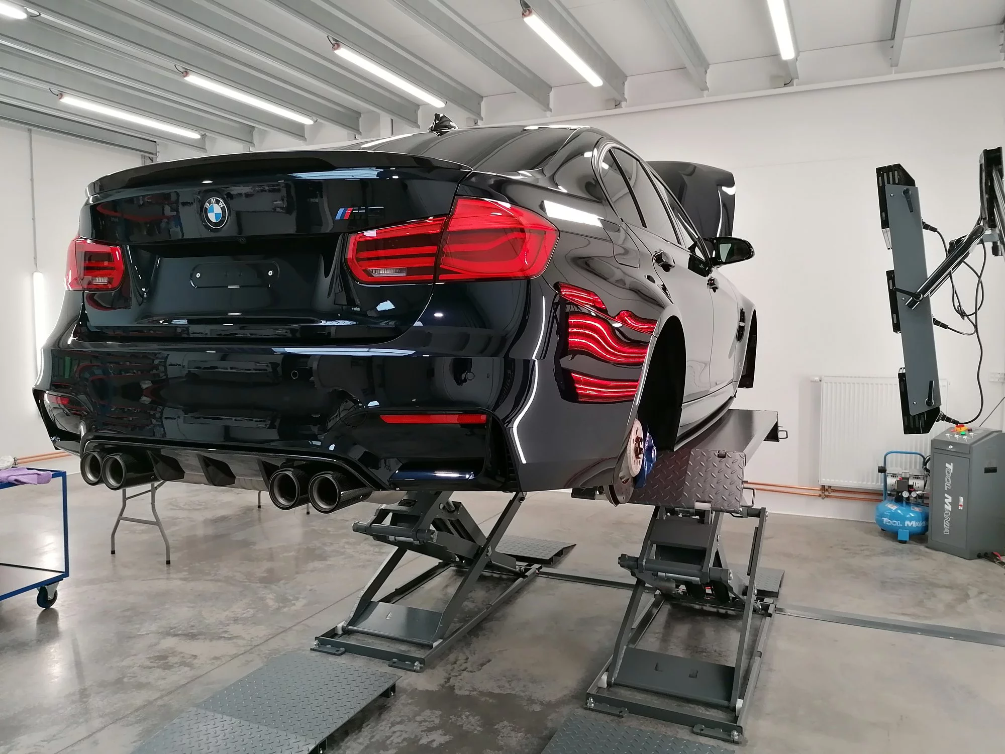 Jerez Black BMW M3