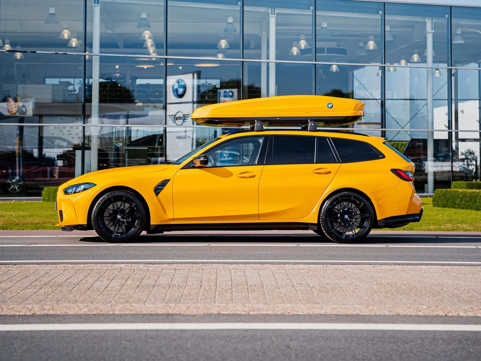 Atacama Yellow BMW M3
