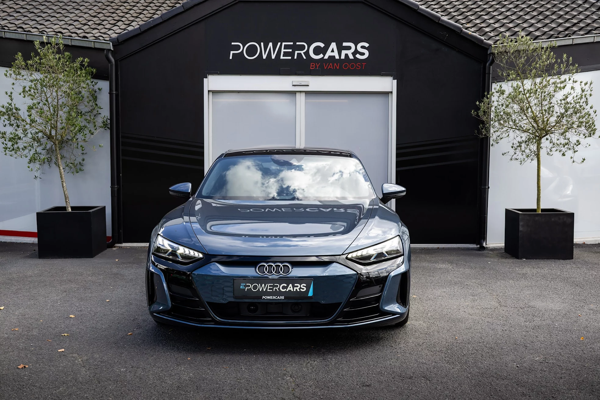 Utopia Blue Audi e-tron GT