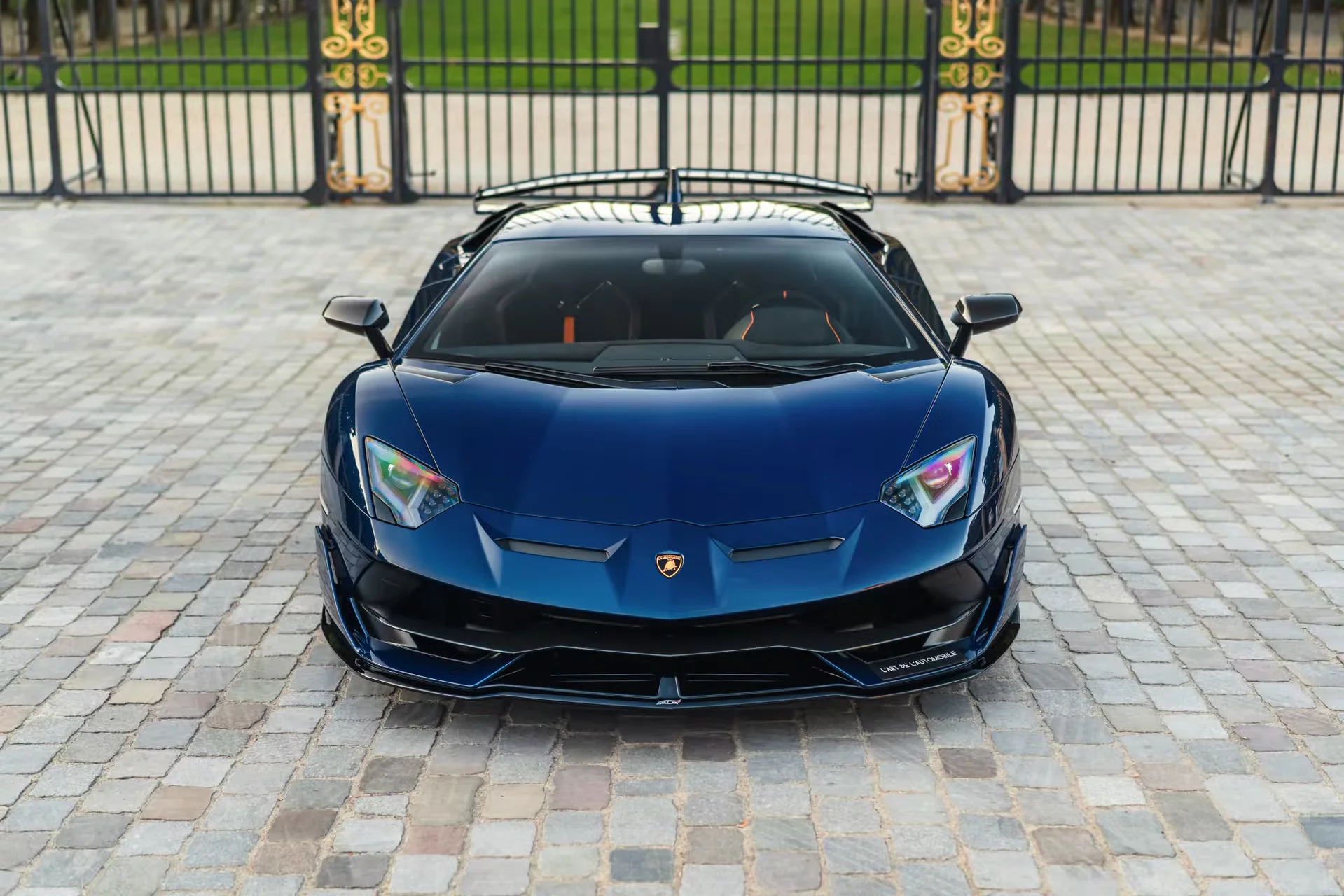 Blu Hera Lamborghini Aventador