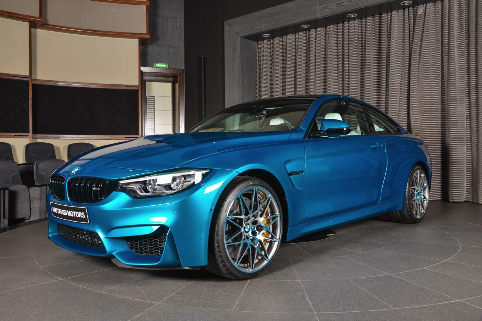 Atlantis BMW M4