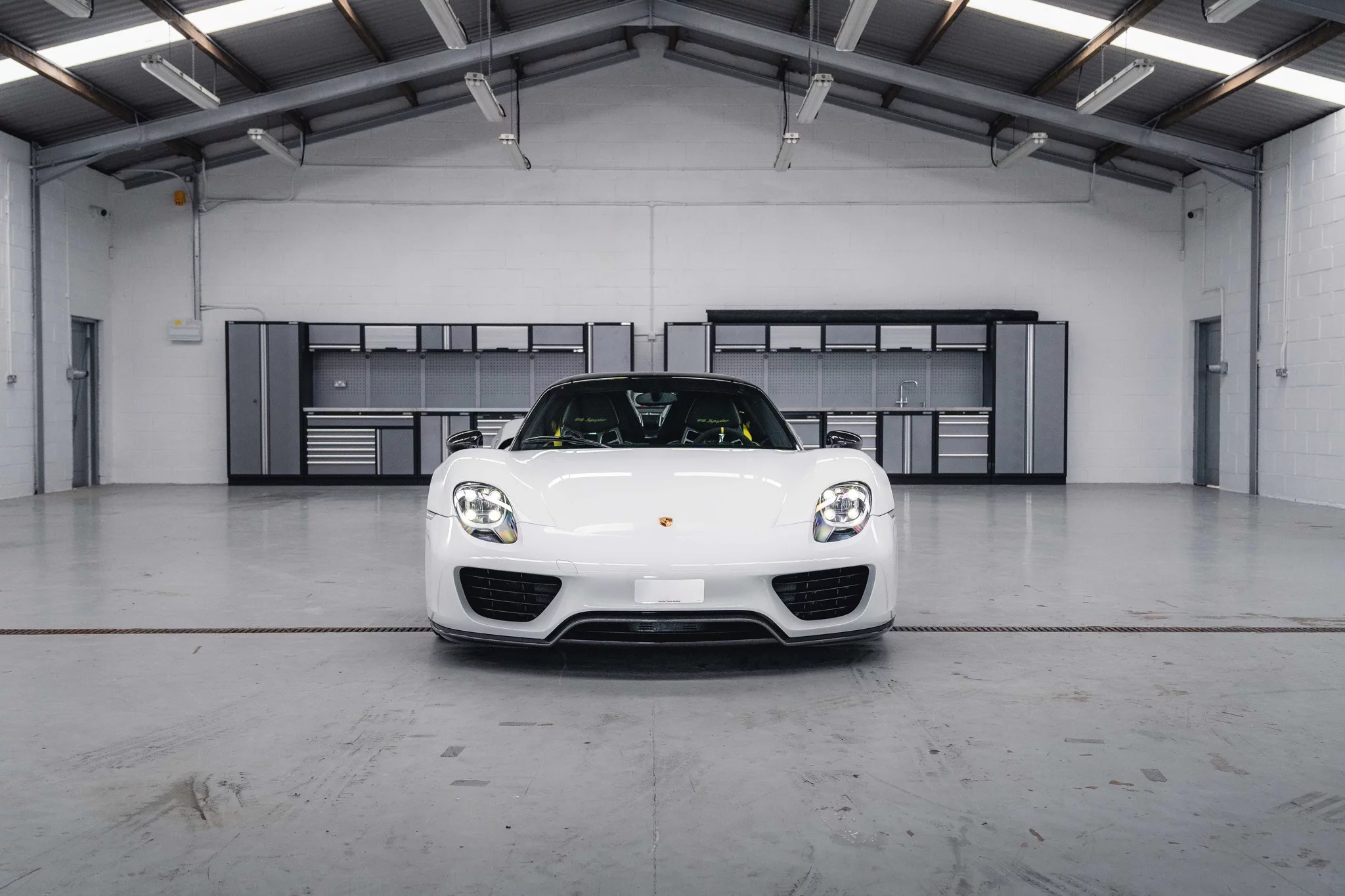 Pure White Porsche 918 Spyder