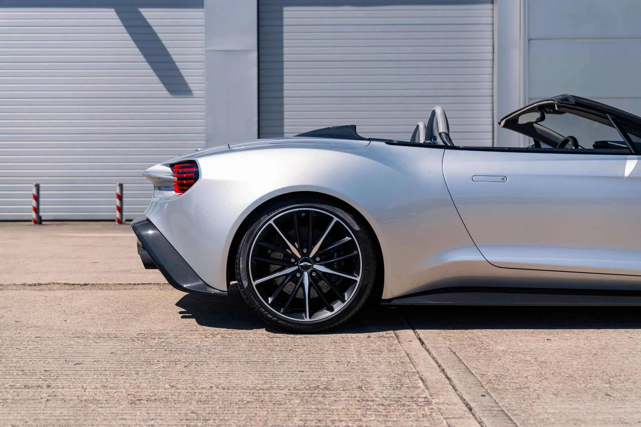 Lightning Silver Aston Martin Vanquish
