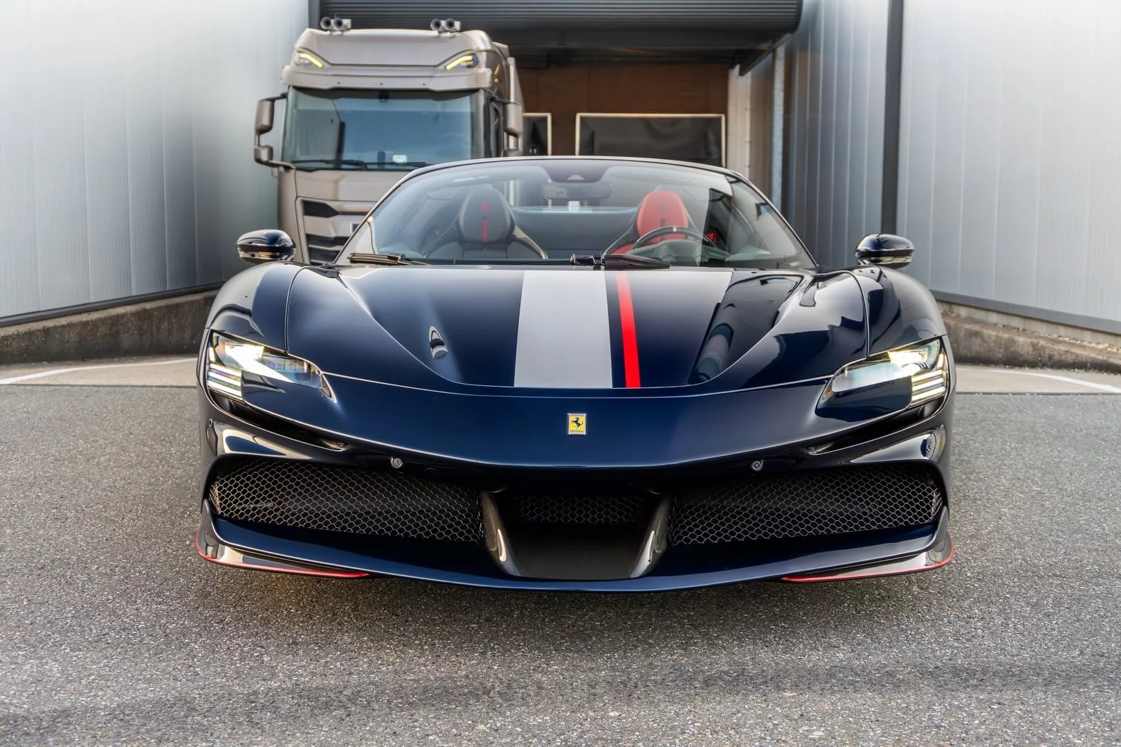 Blu Montreal Ferrari SF90