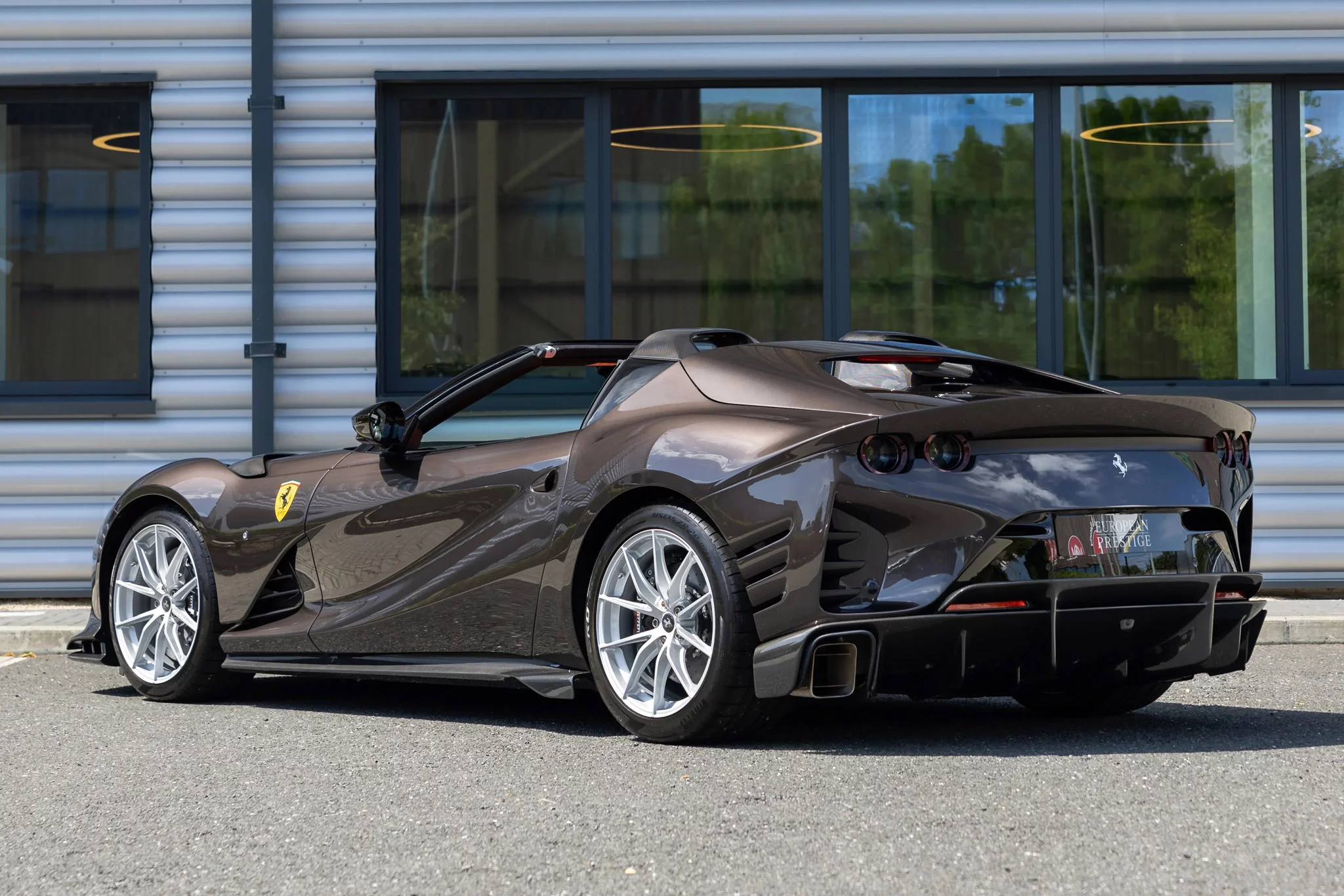 Brunito Ferrari 812
