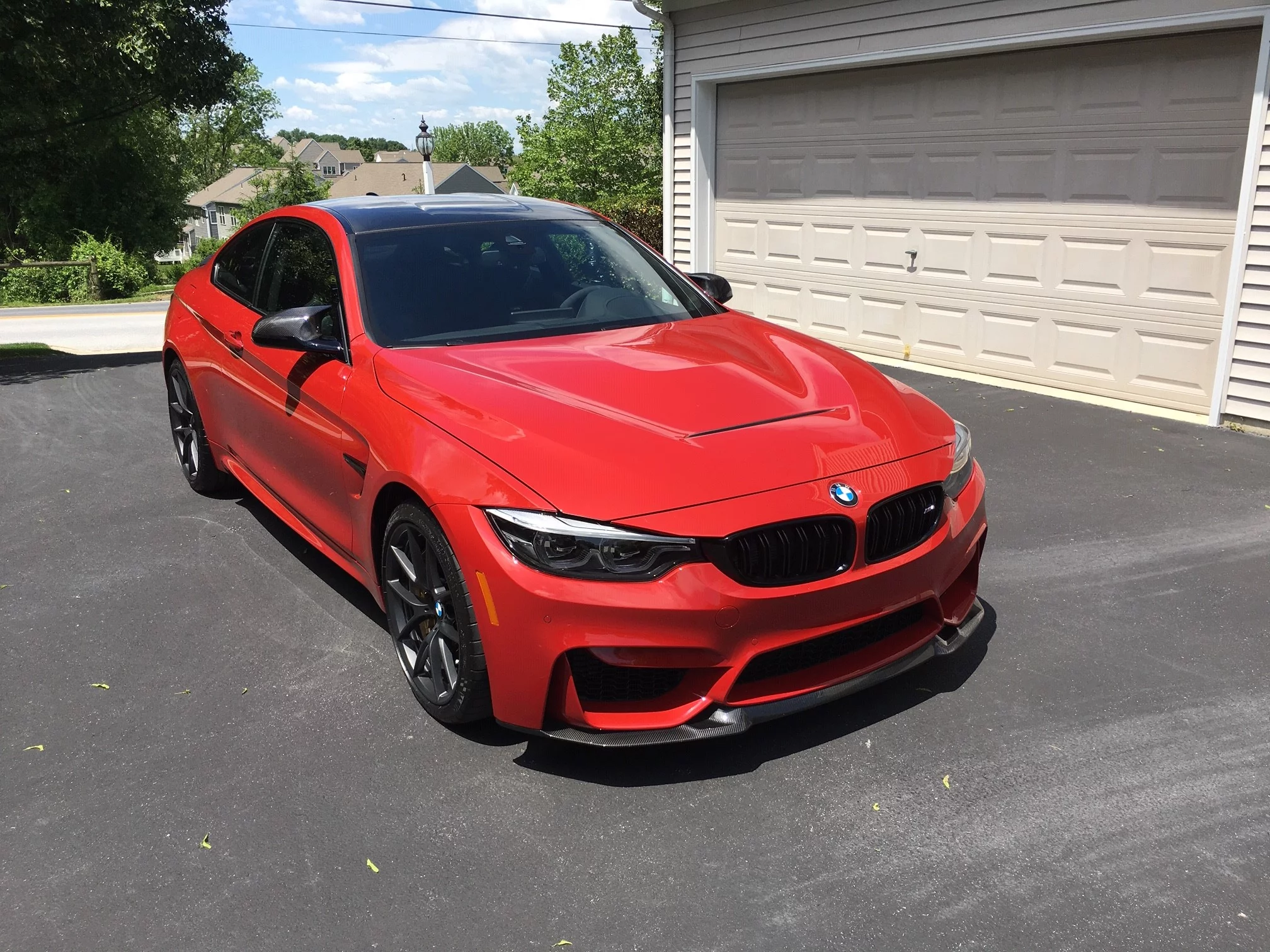 Melbourne Red BMW M4