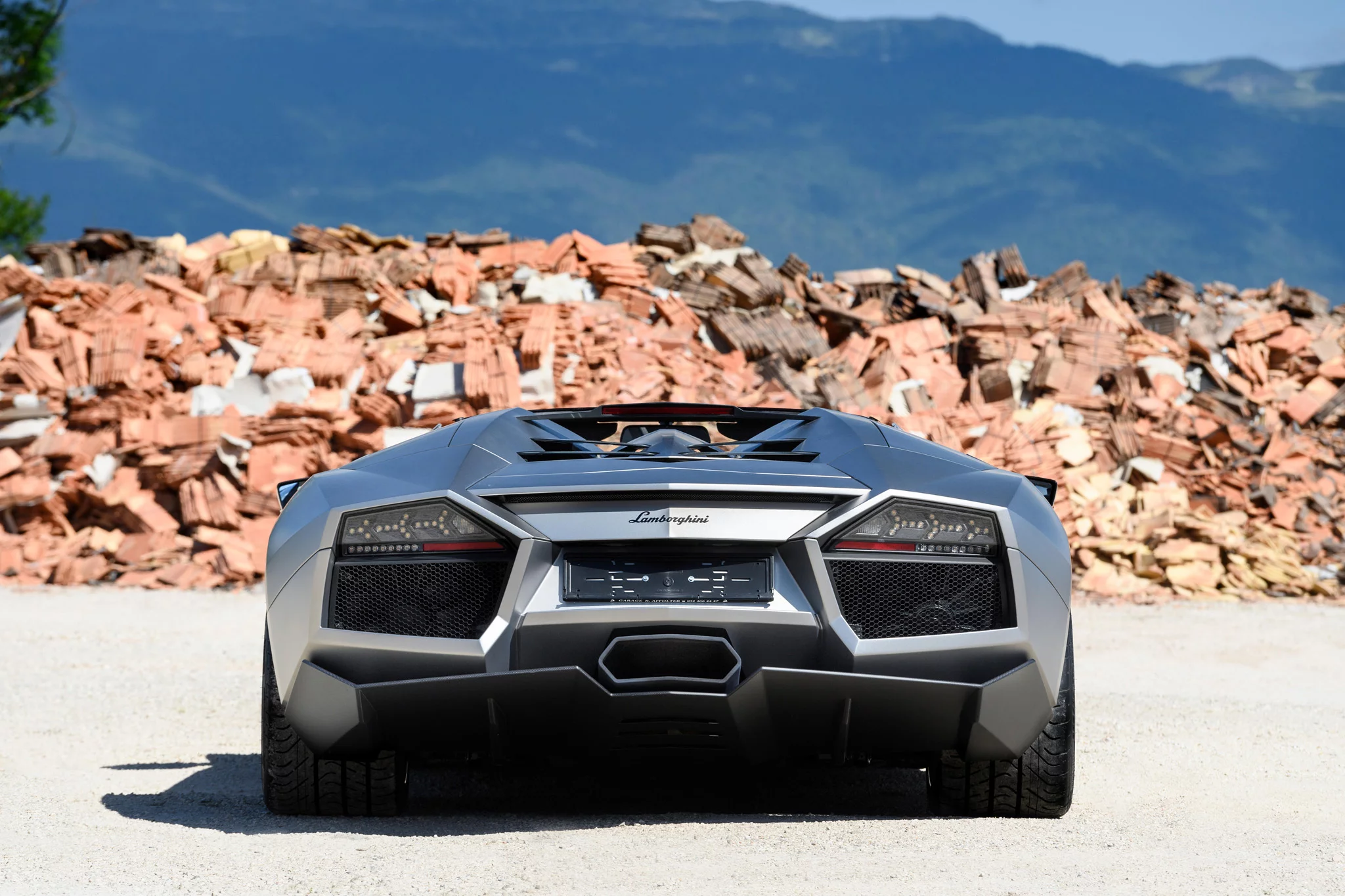 Grigio Reventón Lamborghini Reventón