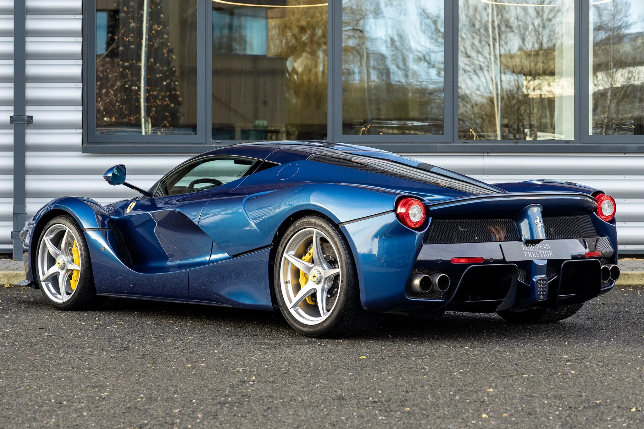 Blu NART Ferrari LaFerrari