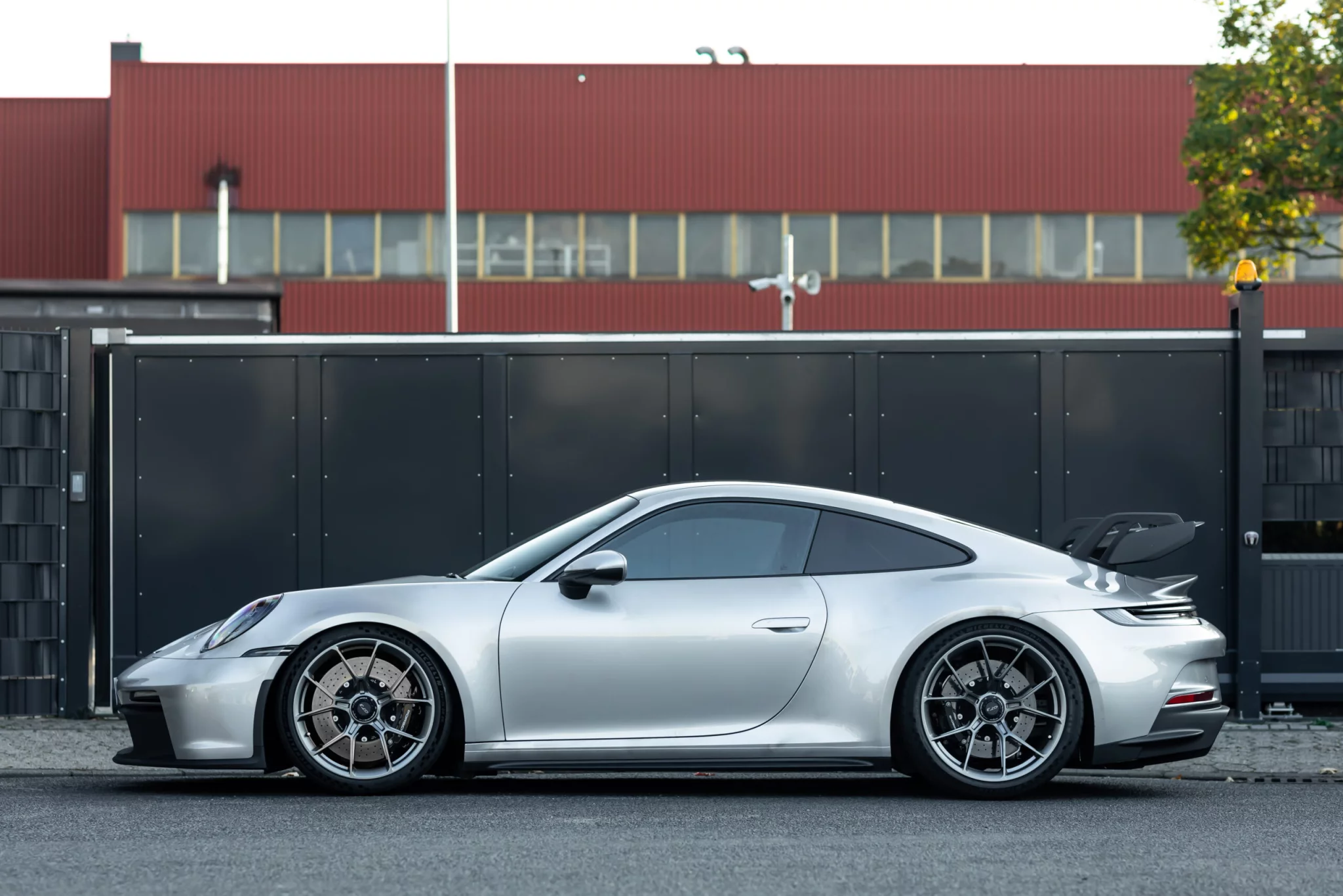 GT Silver Metallic Porsche 911 GT3