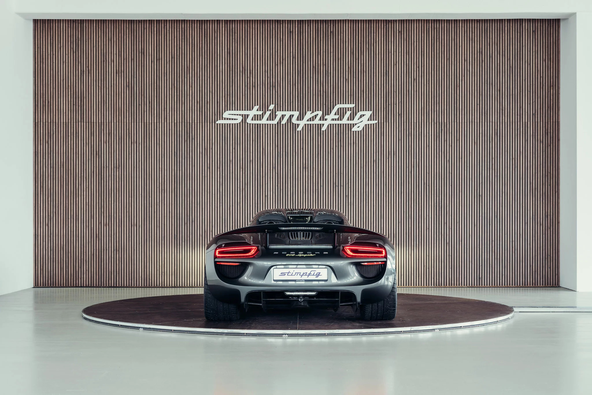 Meteor Grey Metallic Porsche 918 Spyder