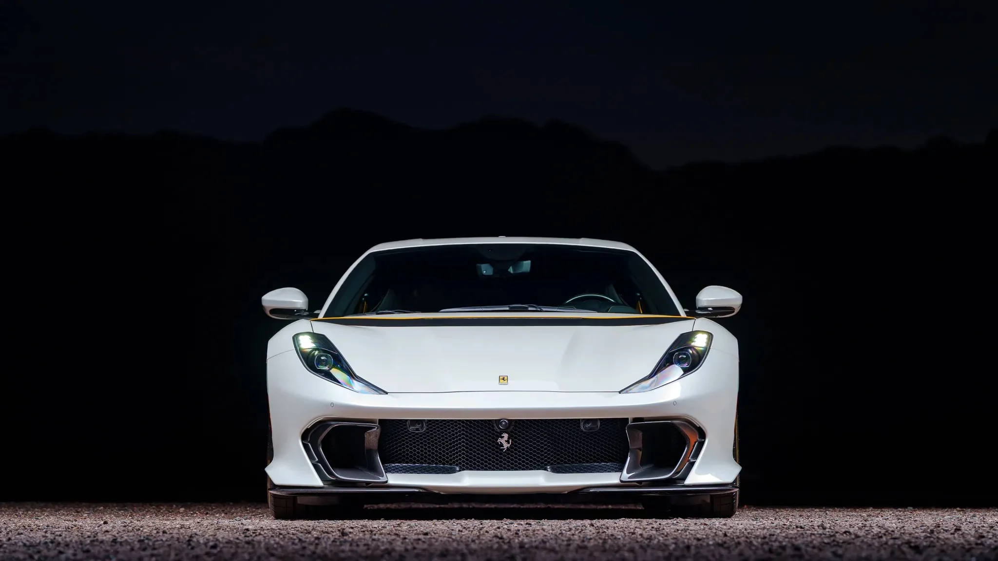 Bianco Italia Ferrari 812