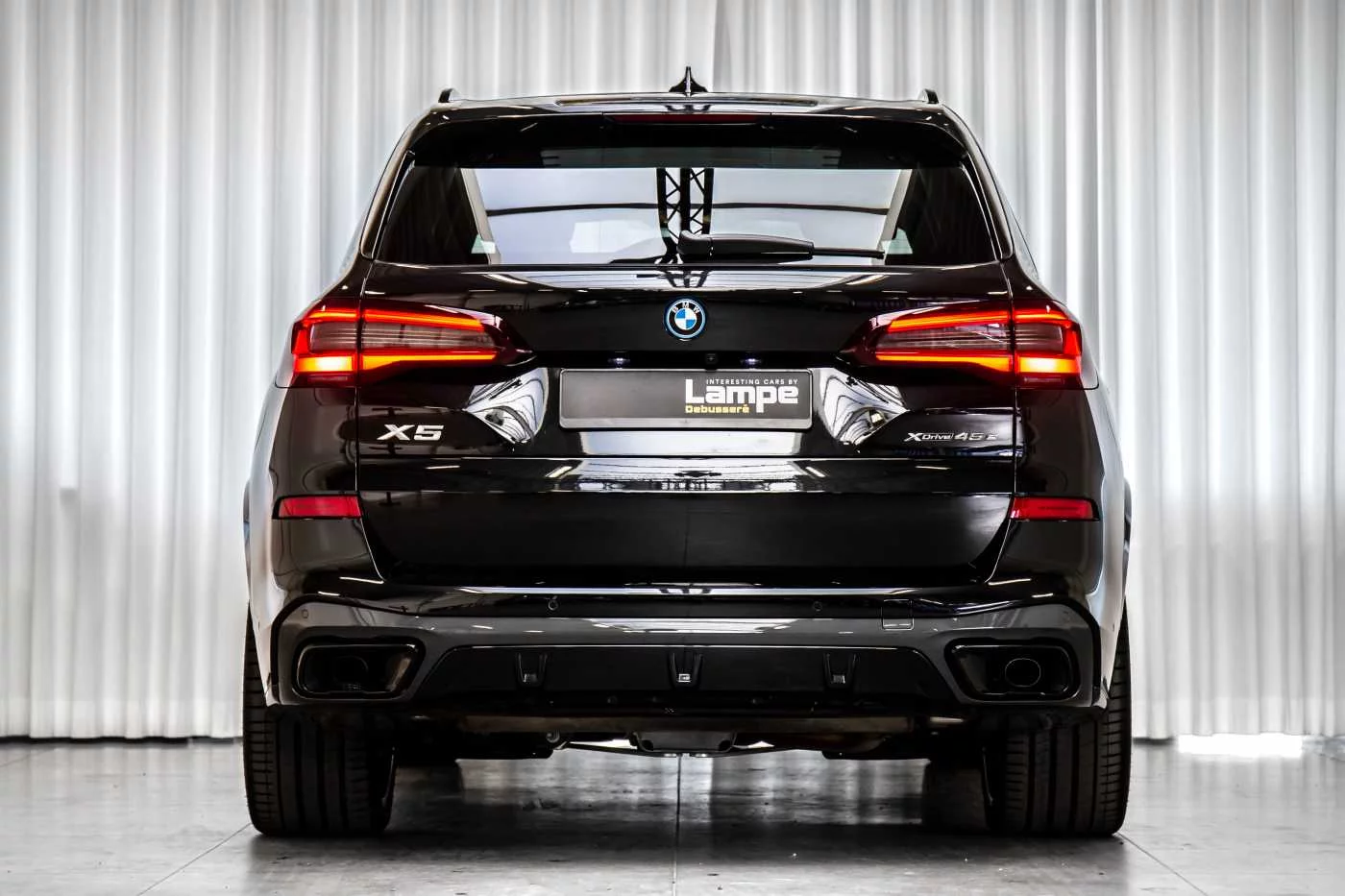 Sapphire Black BMW X5