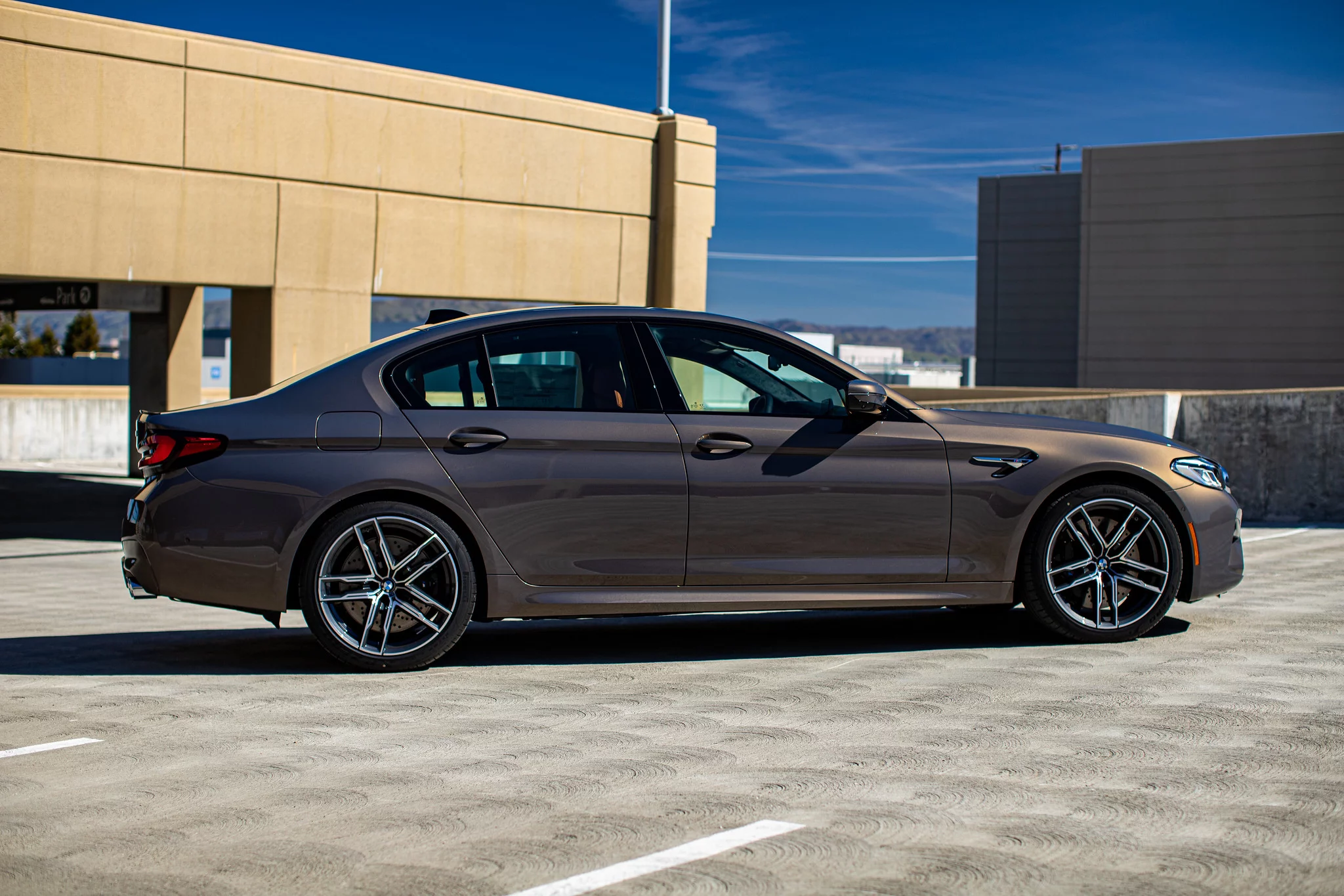 Alvit Grey BMW M5