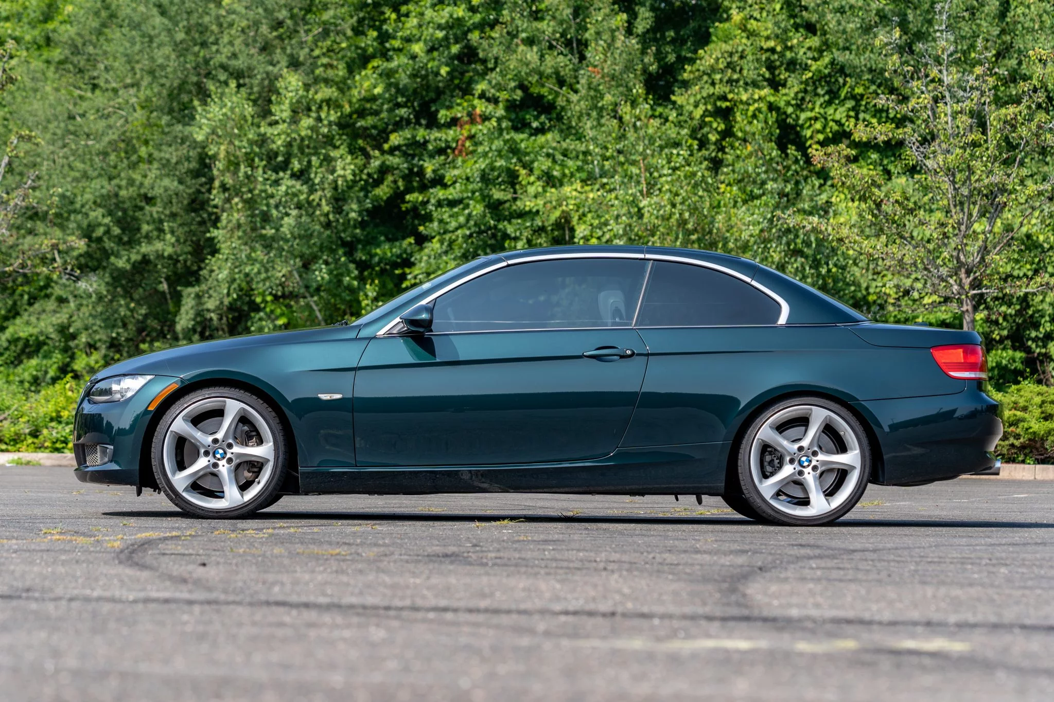 Deep Green BMW 3 Series