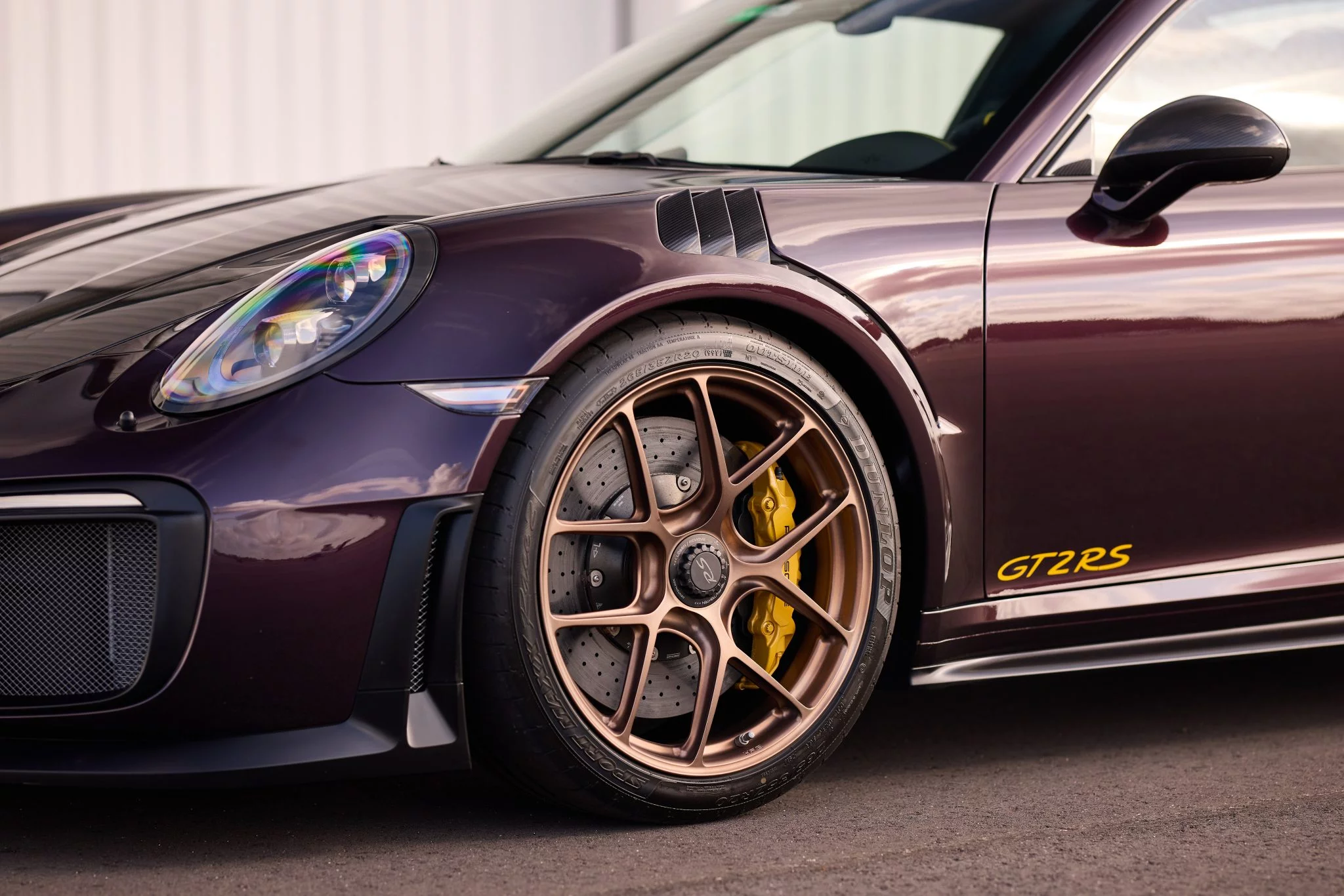 Amethyst Metallic Porsche 911 GT2 RS