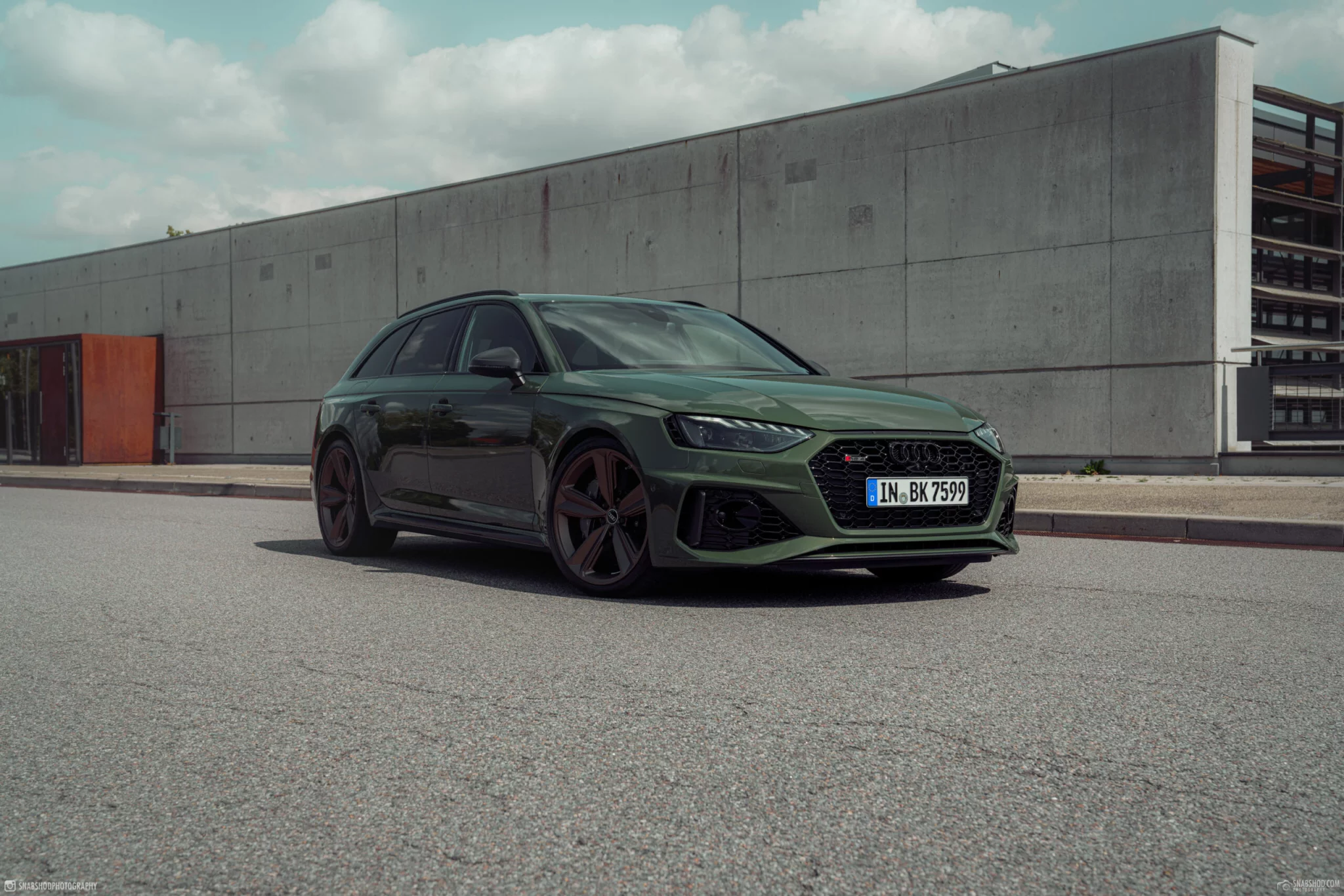 District Green Audi RS4 Avant