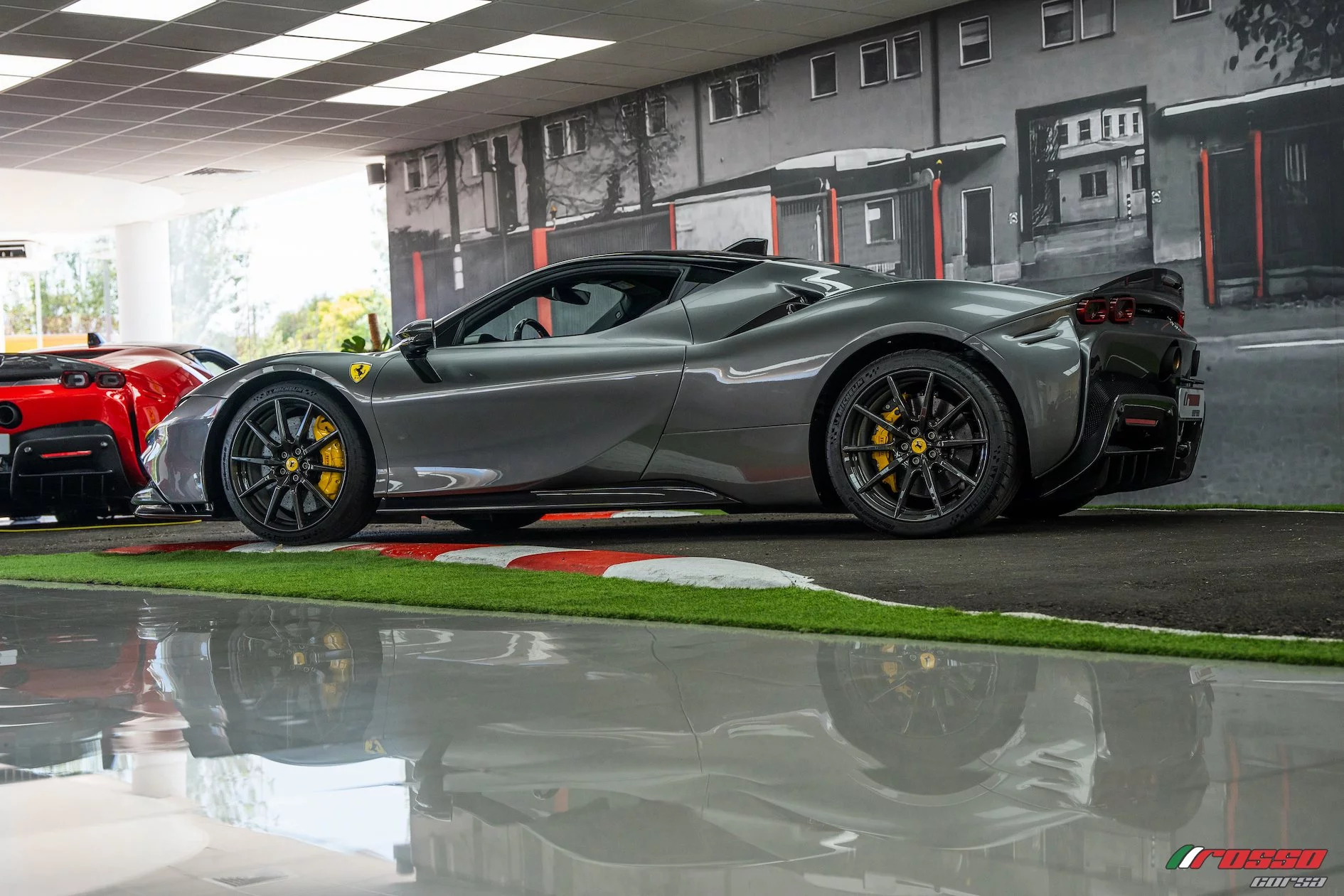 Grigio Ferro Ferrari SF90