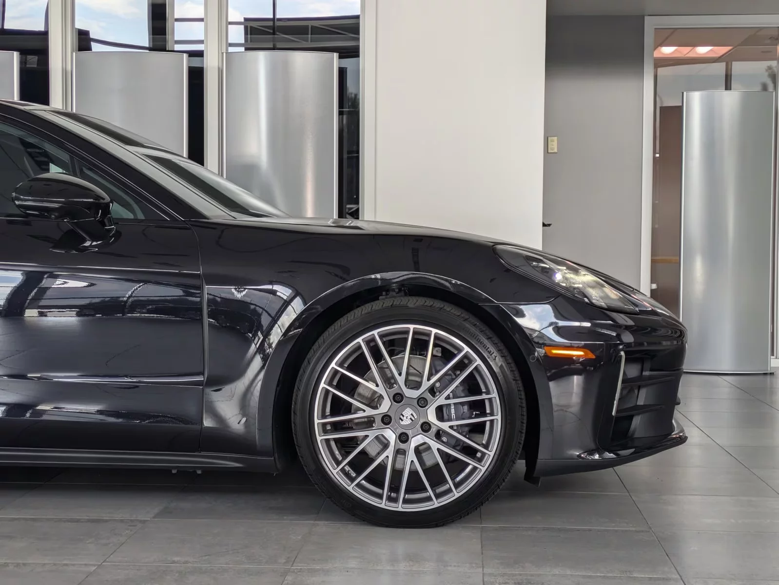 Jet Black Metallic Porsche Panamera