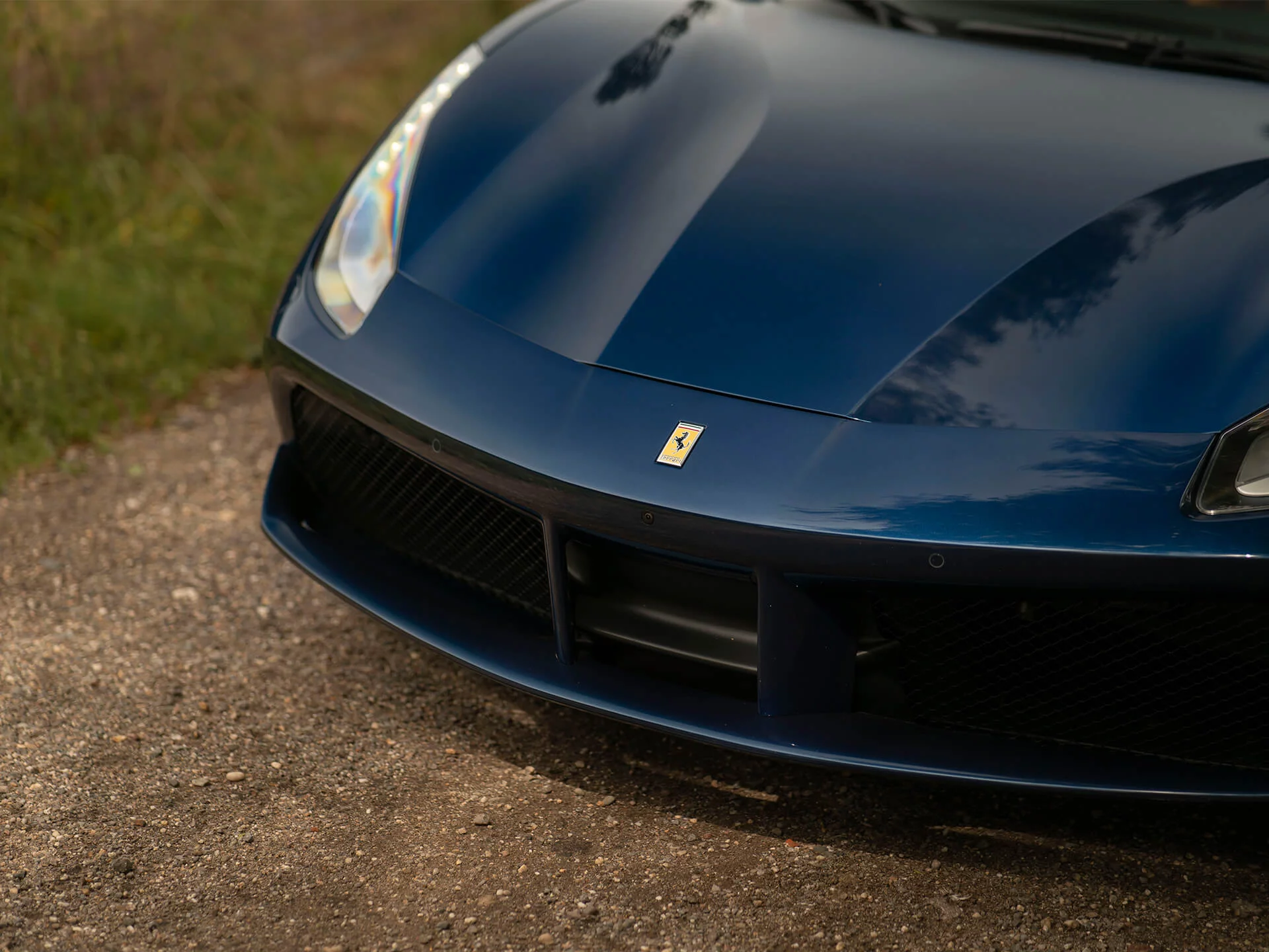 Blu Tour de France Ferrari 488