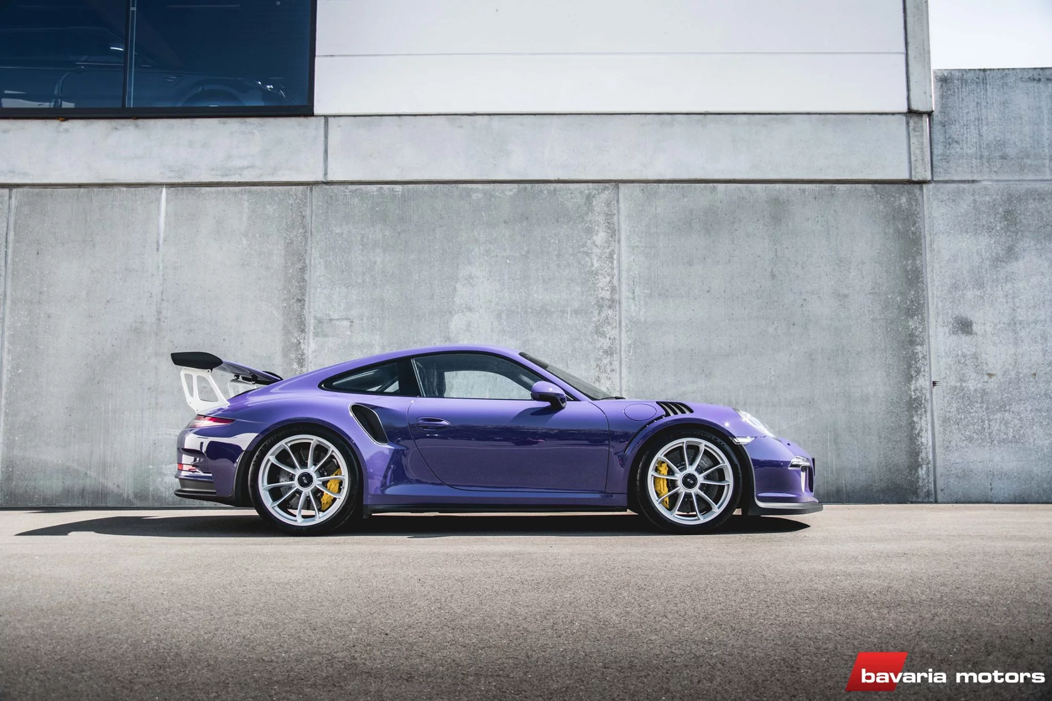 Ultraviolet Porsche 911 GT3 RS