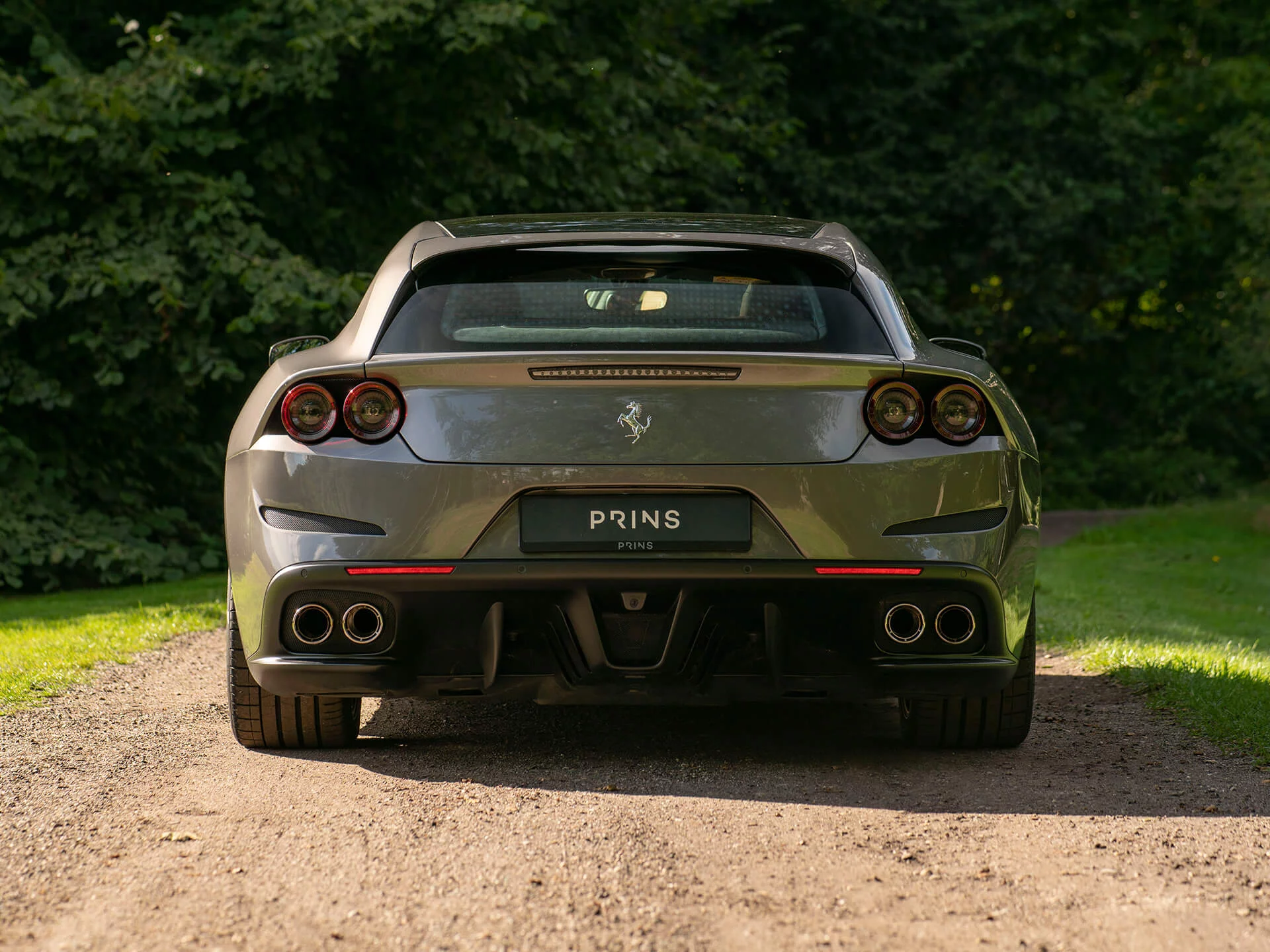 Grigio Ferro Ferrari GTC4Lusso