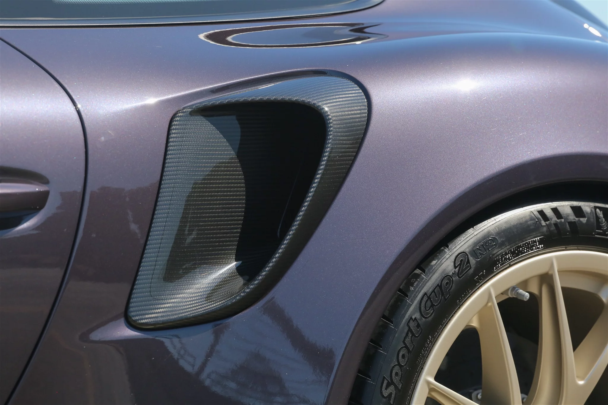 Vesuvio Metallic Porsche 911 GT2 RS