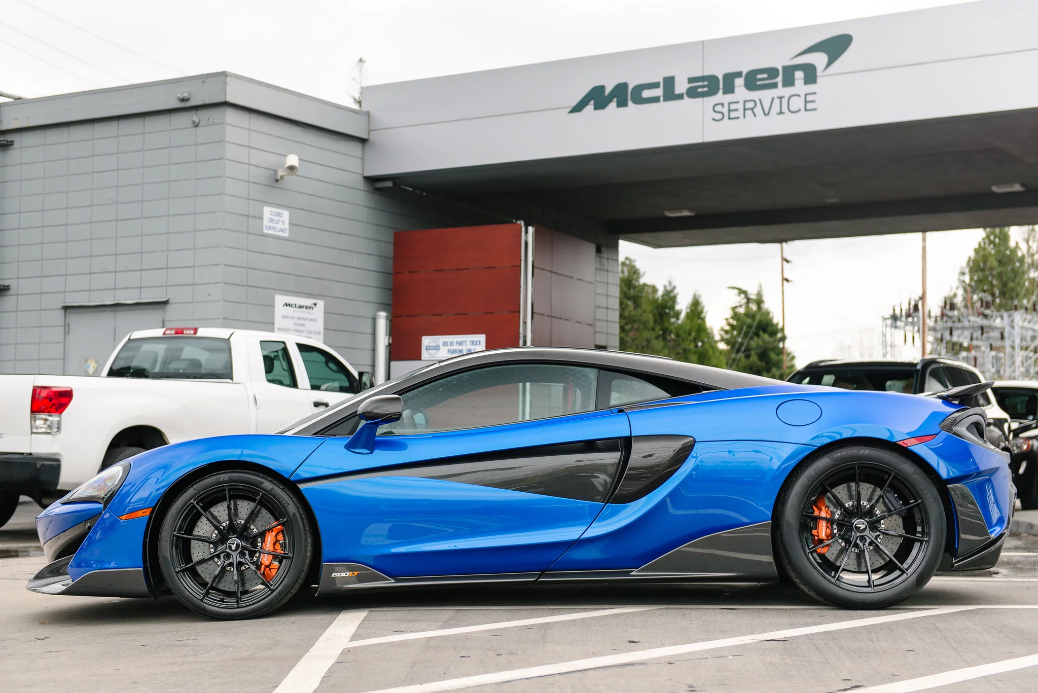 Vega Blue McLaren 600LT