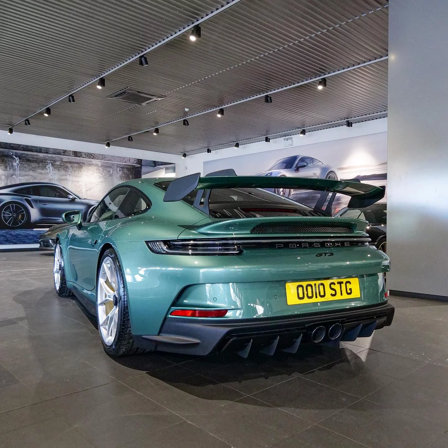 Racing Green Metallic Porsche 911 GT3