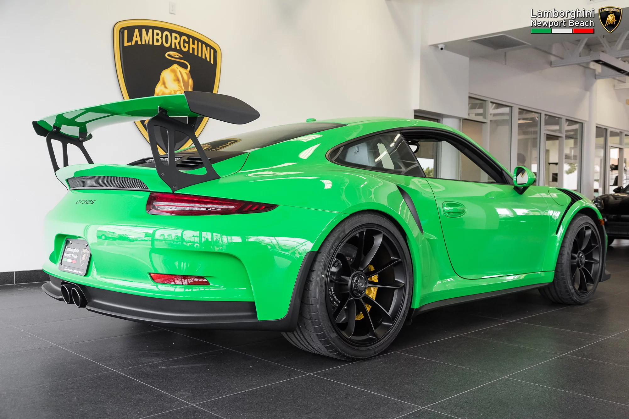 Signal Green Porsche 911 GT3 RS
