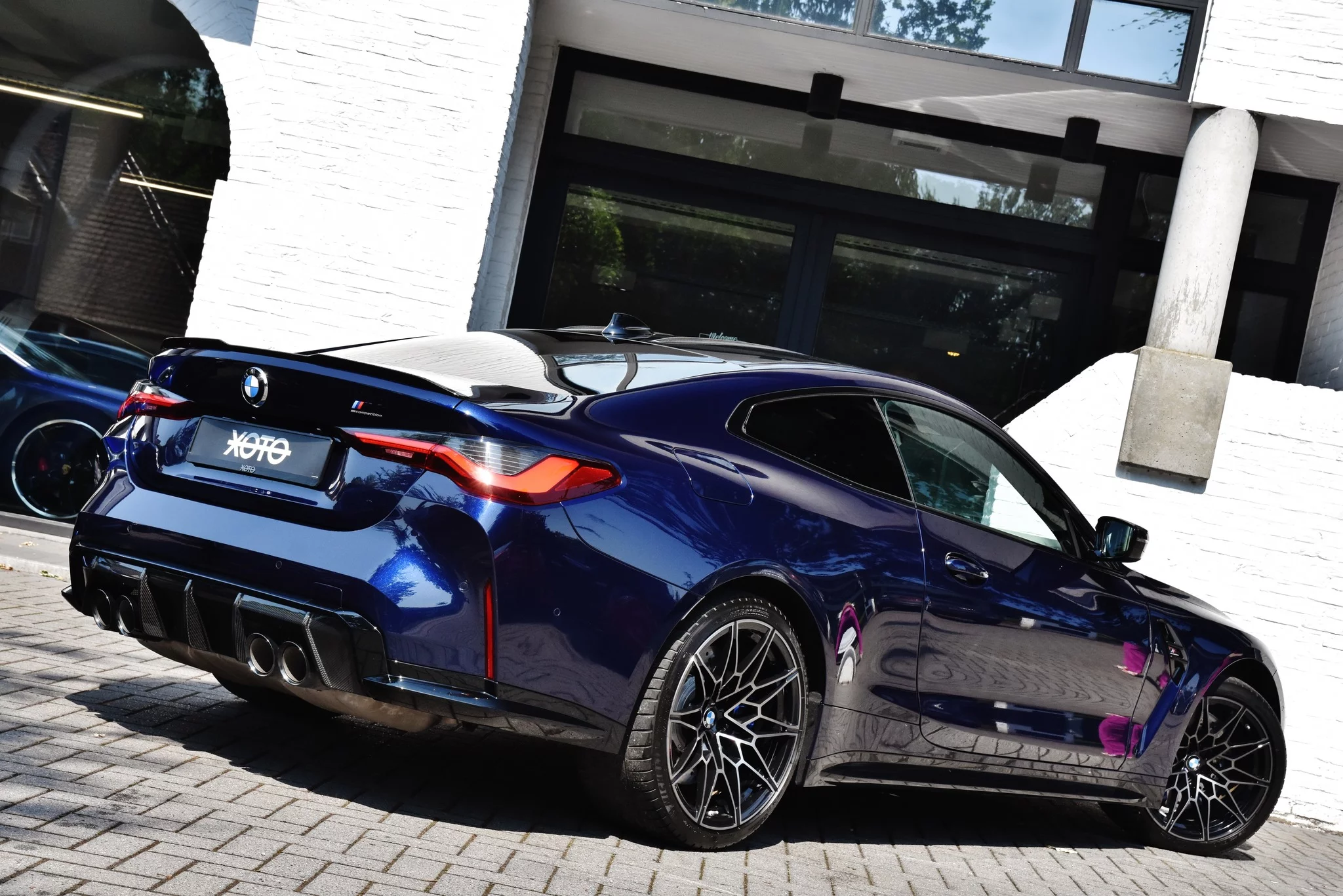 Tanzanite Blue II BMW M4