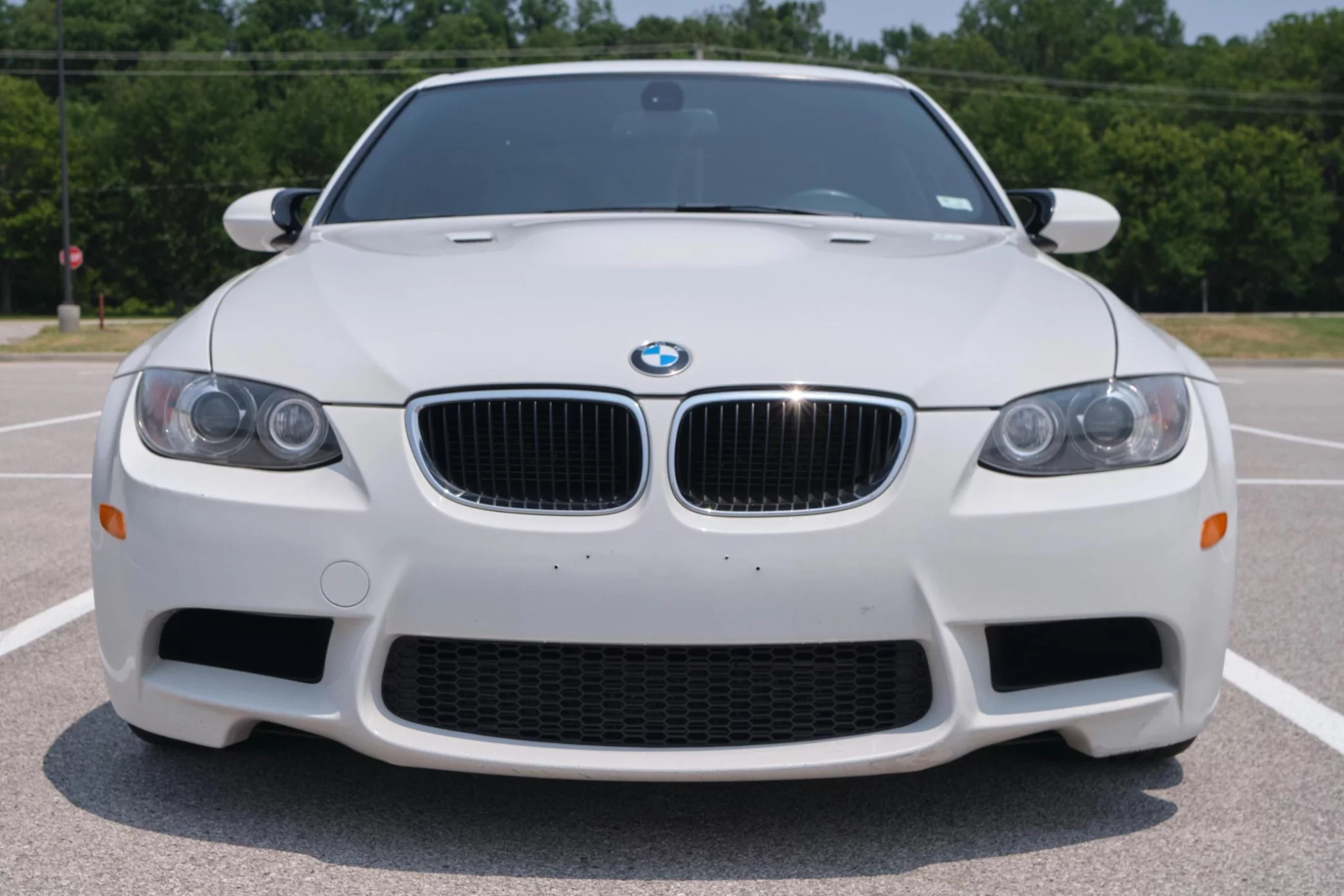 Alpine White III BMW M3