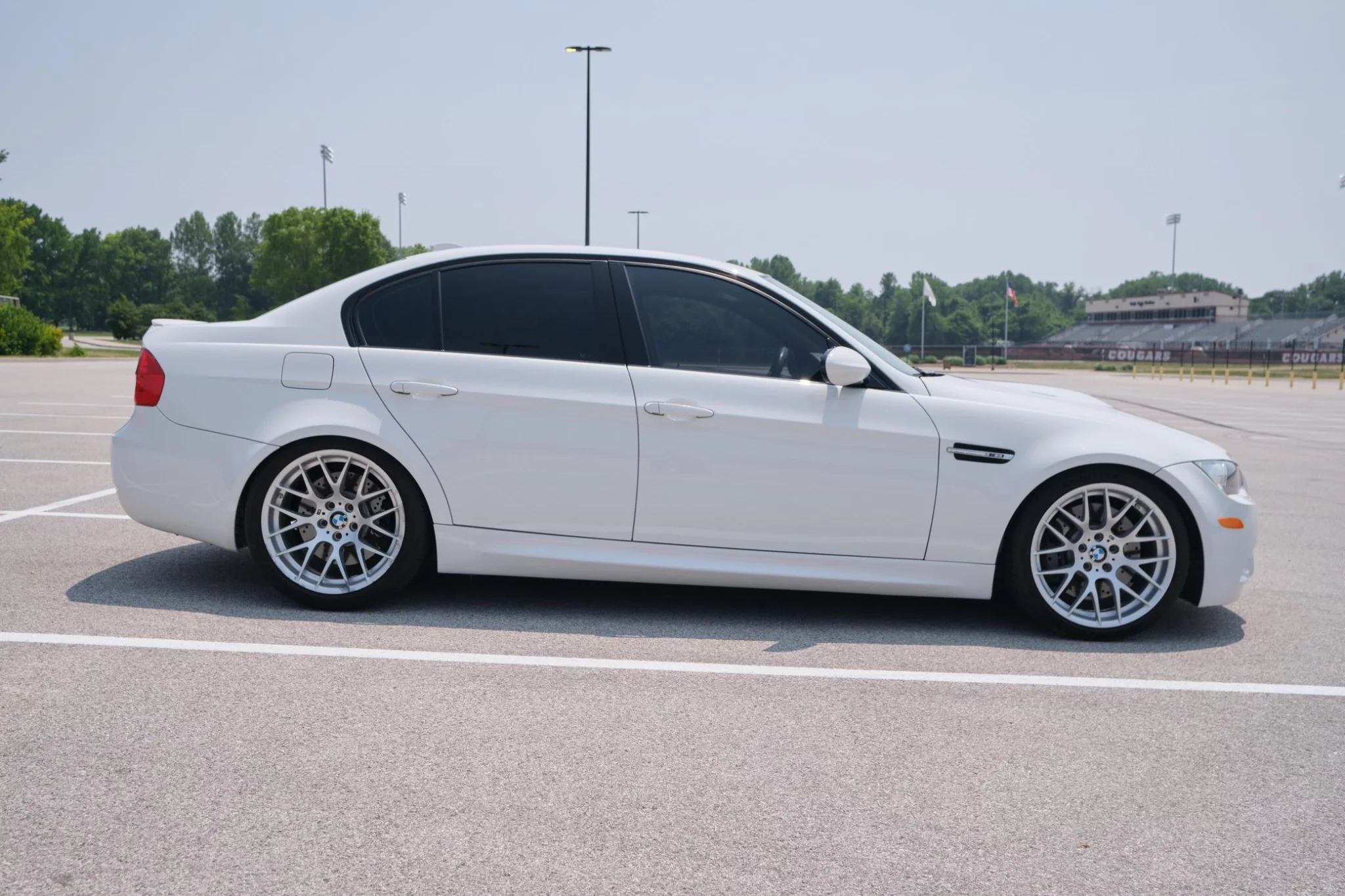 Alpine White III BMW M3