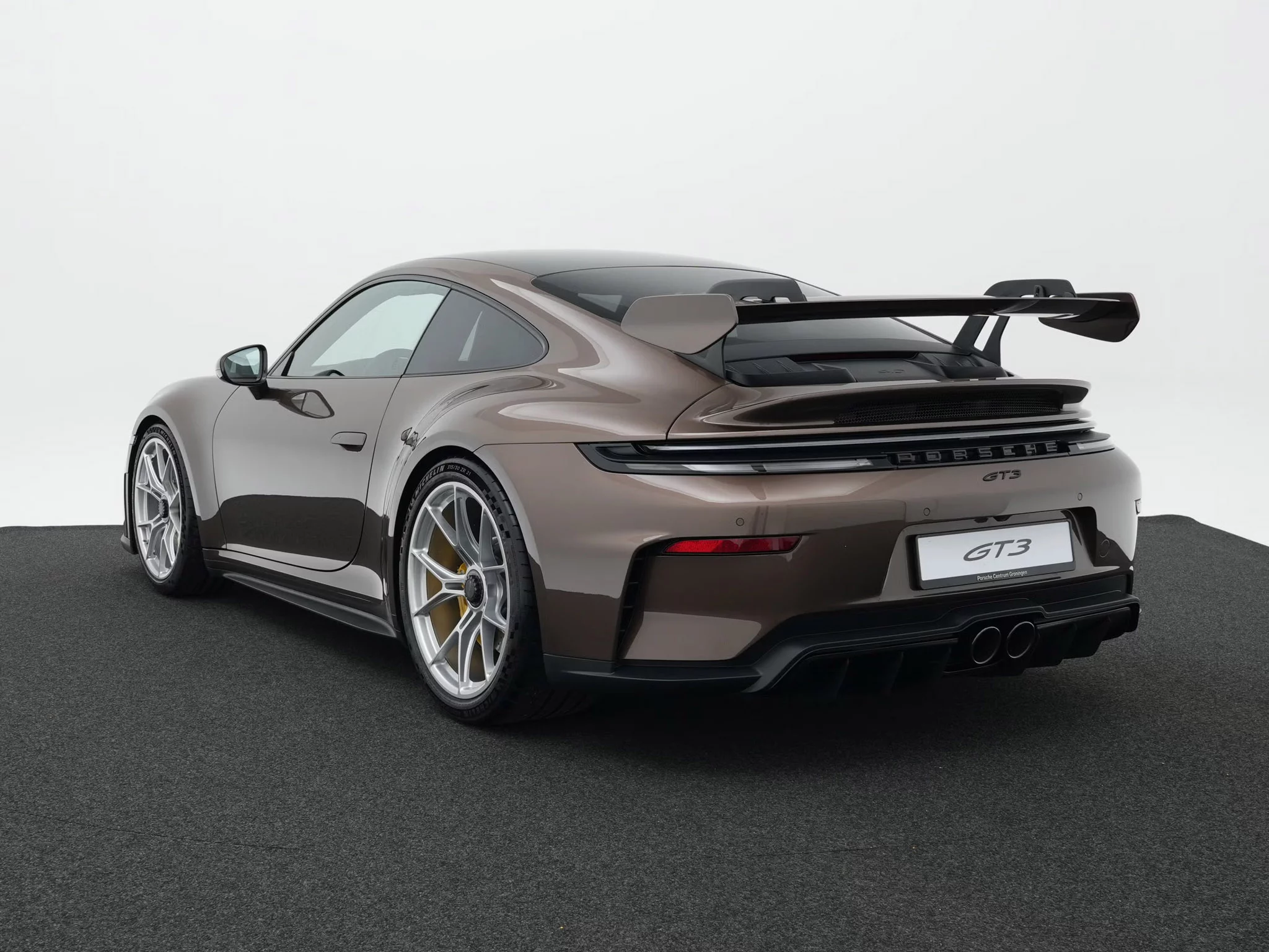 Chestnut Brown Metallic Porsche 911 GT3