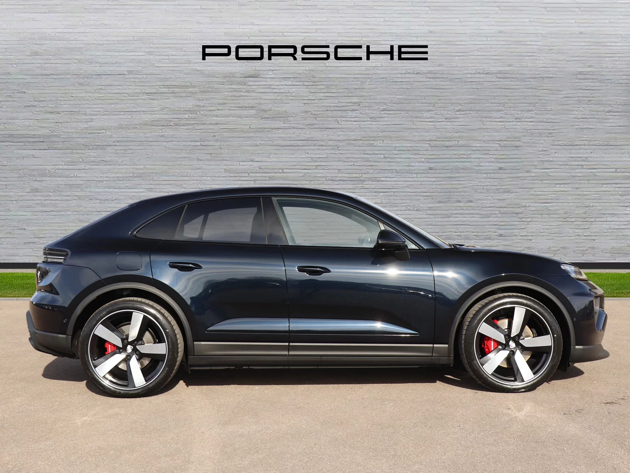 Moonlight Blue Metallic Porsche Macan Electric