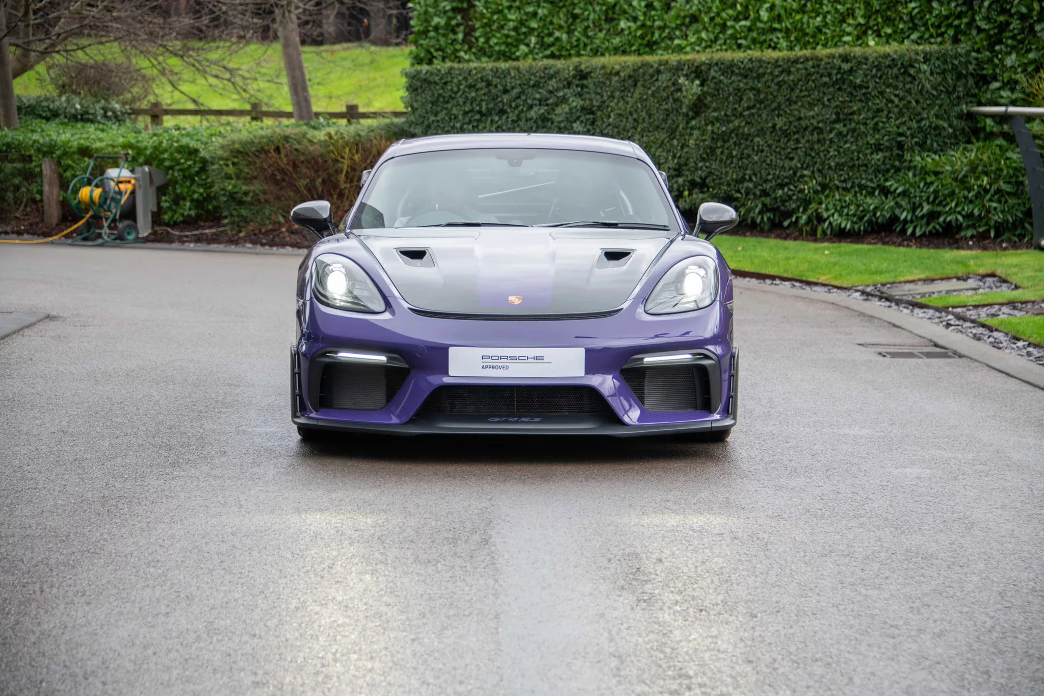 Ultraviolet Porsche 718 Cayman GT4 RS