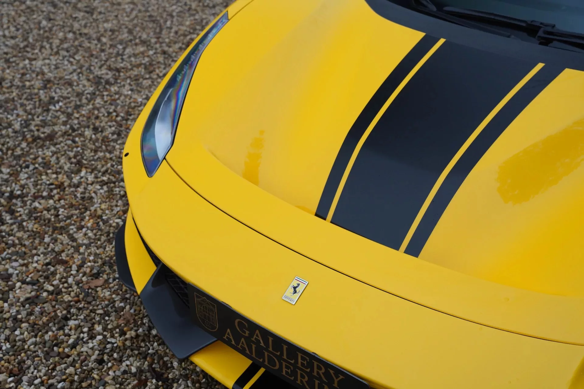 Giallo Modena Ferrari 488