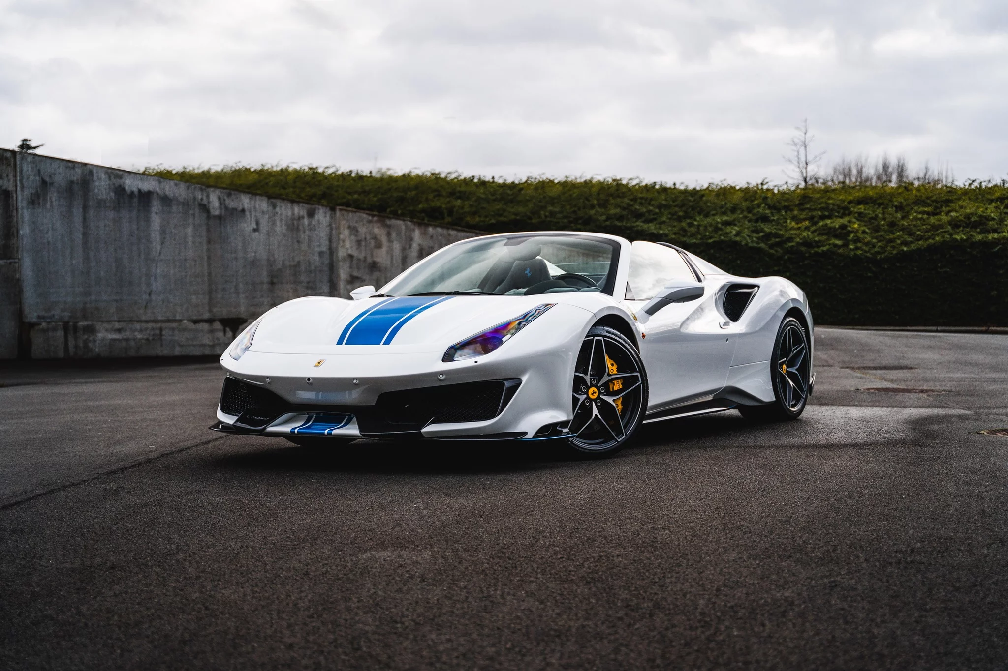 Bianco Sanae Ferrari 488