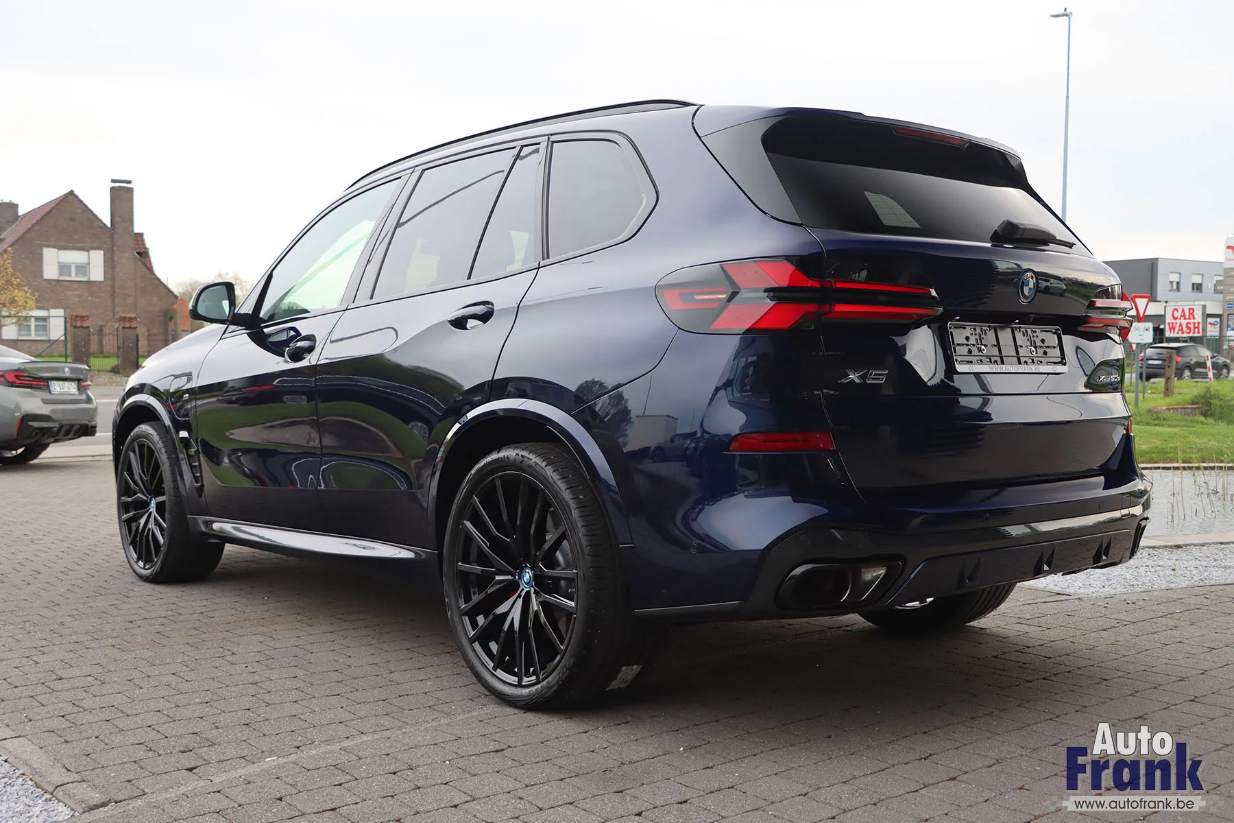 Tanzanite Blue II BMW X5