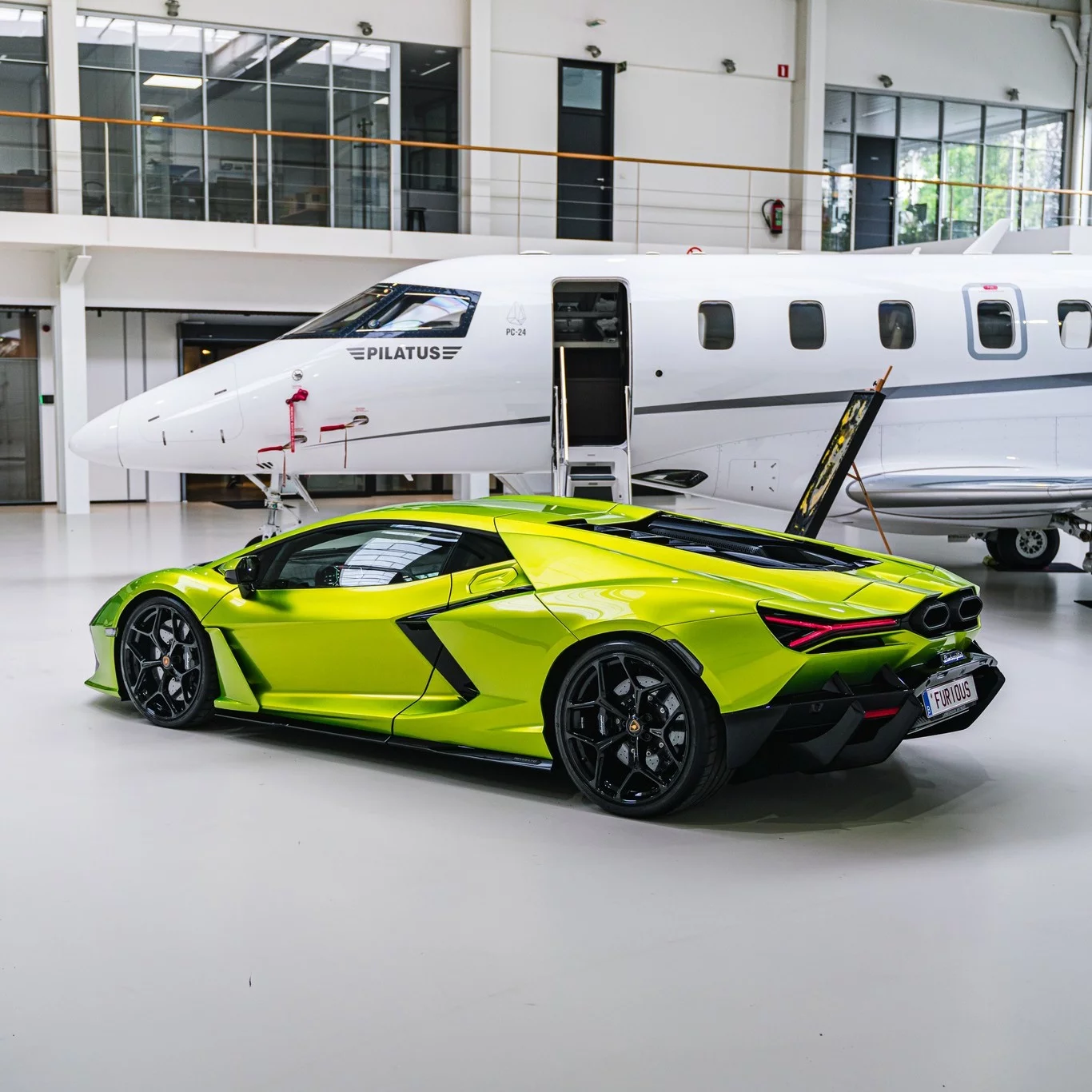 Verde Citrea Lamborghini Revuelto