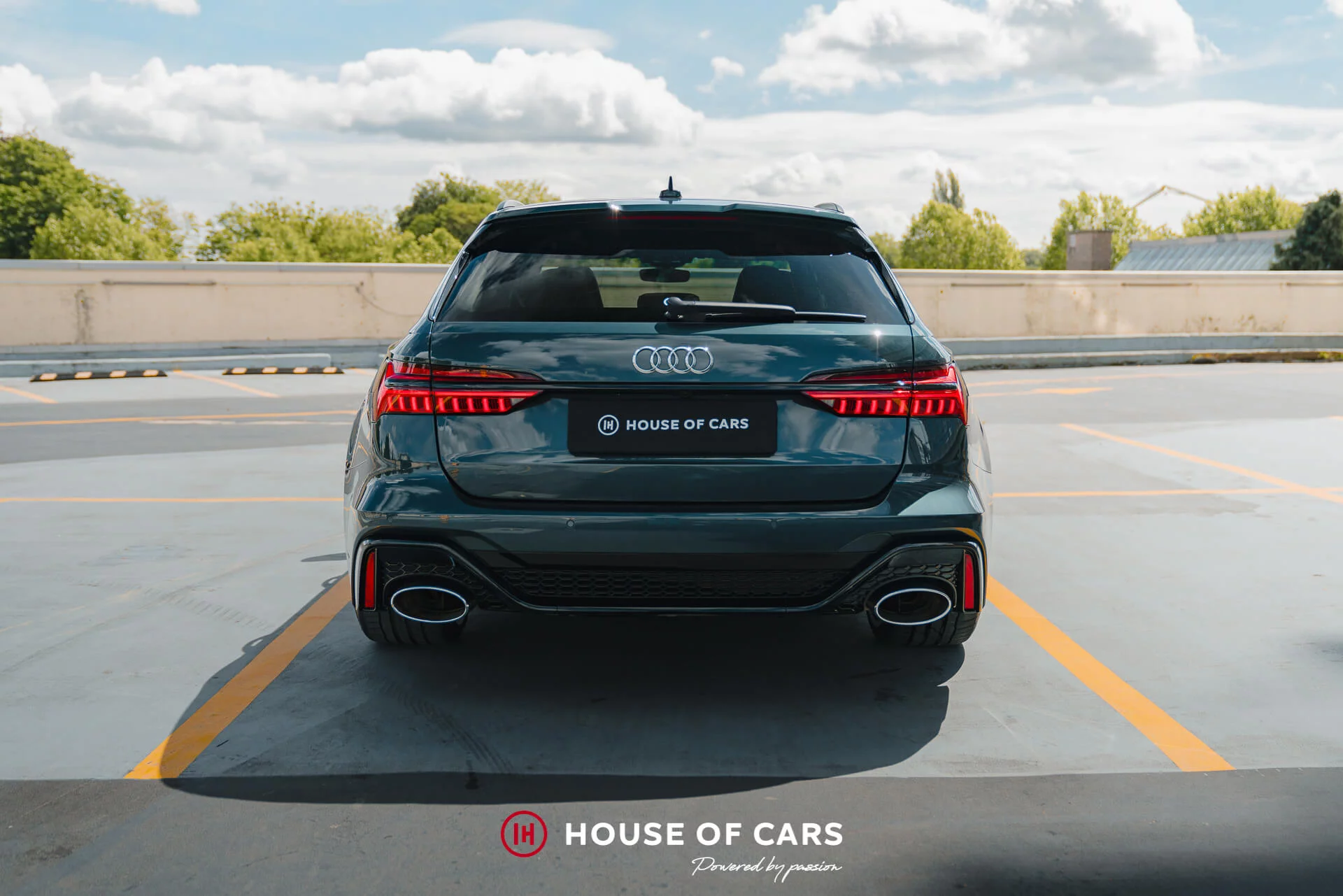 Camouflage Green Audi RS6 Avant