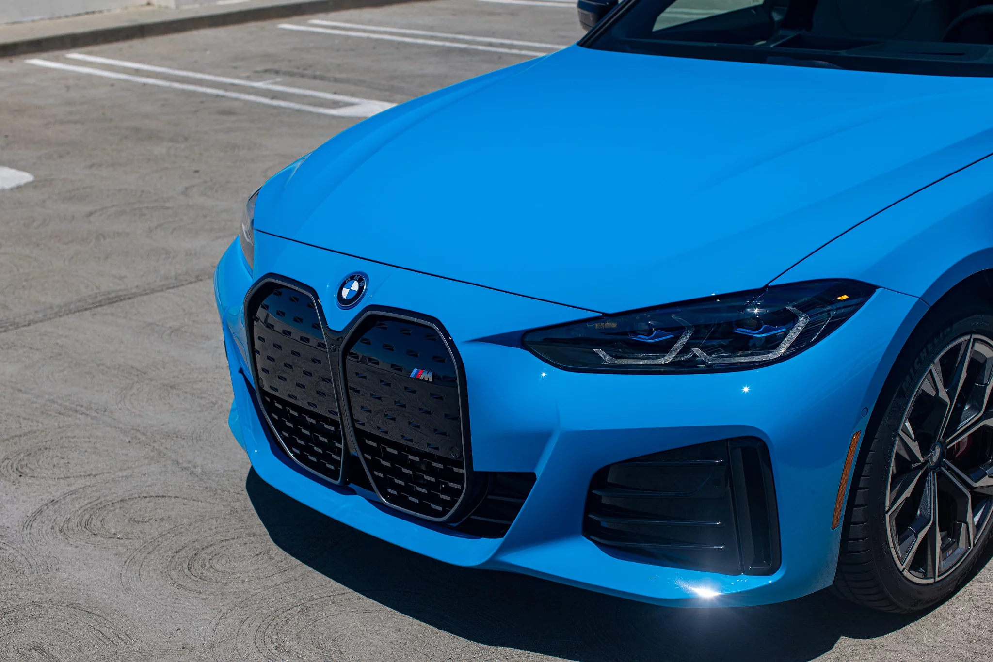 Daytona Beach Blue BMW i4