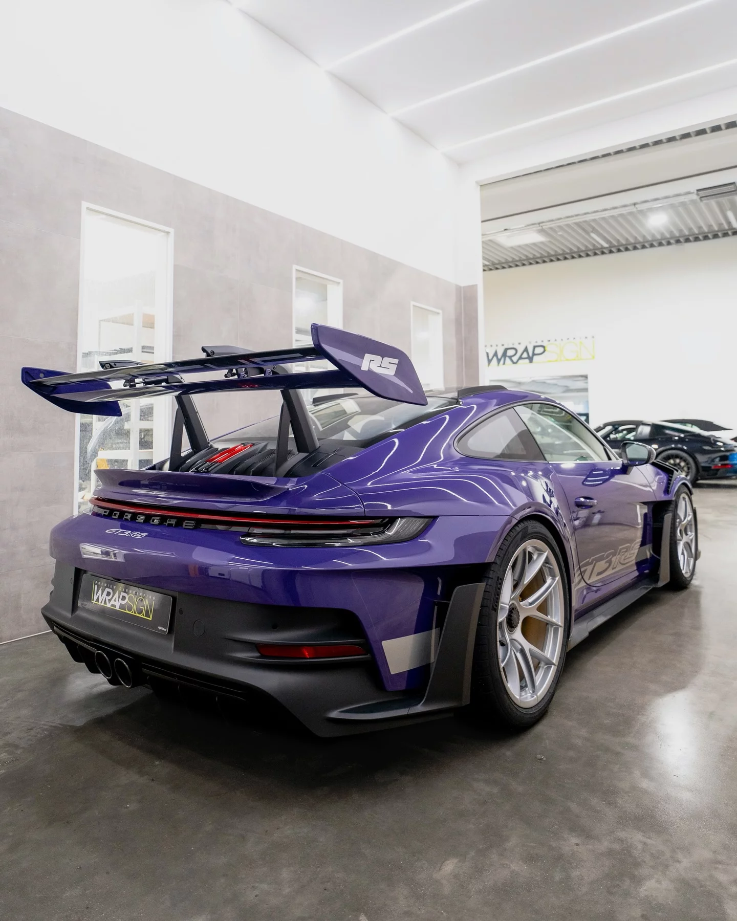 Ultraviolet Porsche 911 GT3 RS