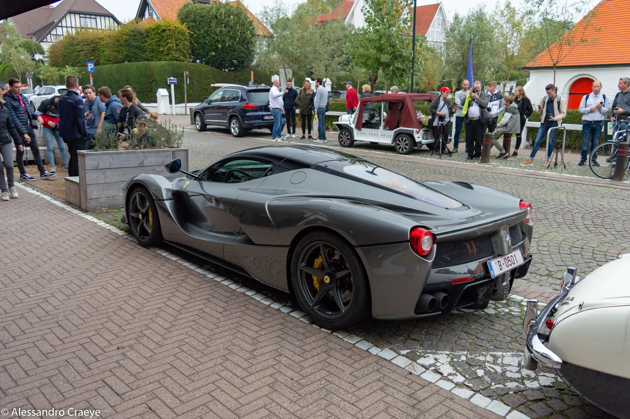 Grigio Ferro Ferrari LaFerrari