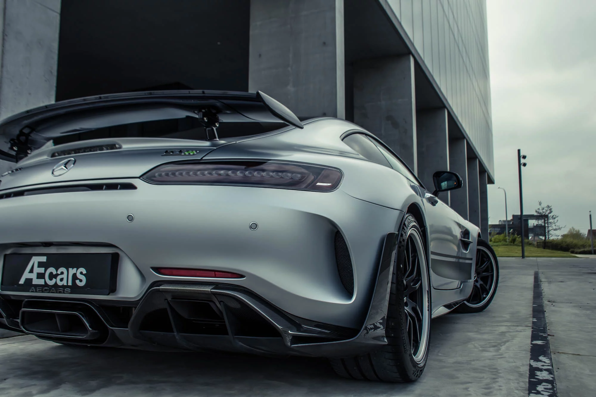 Iridium Silver Magno Mercedes-AMG GT