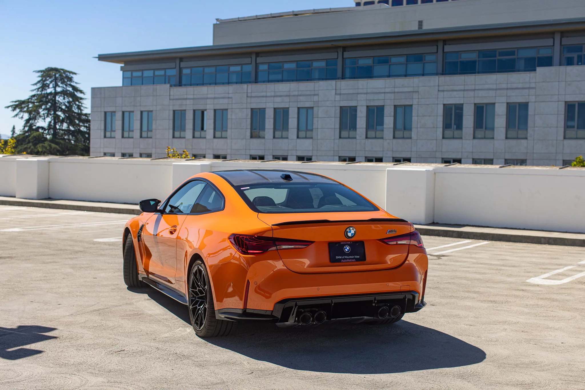 Fire Orange III BMW M4