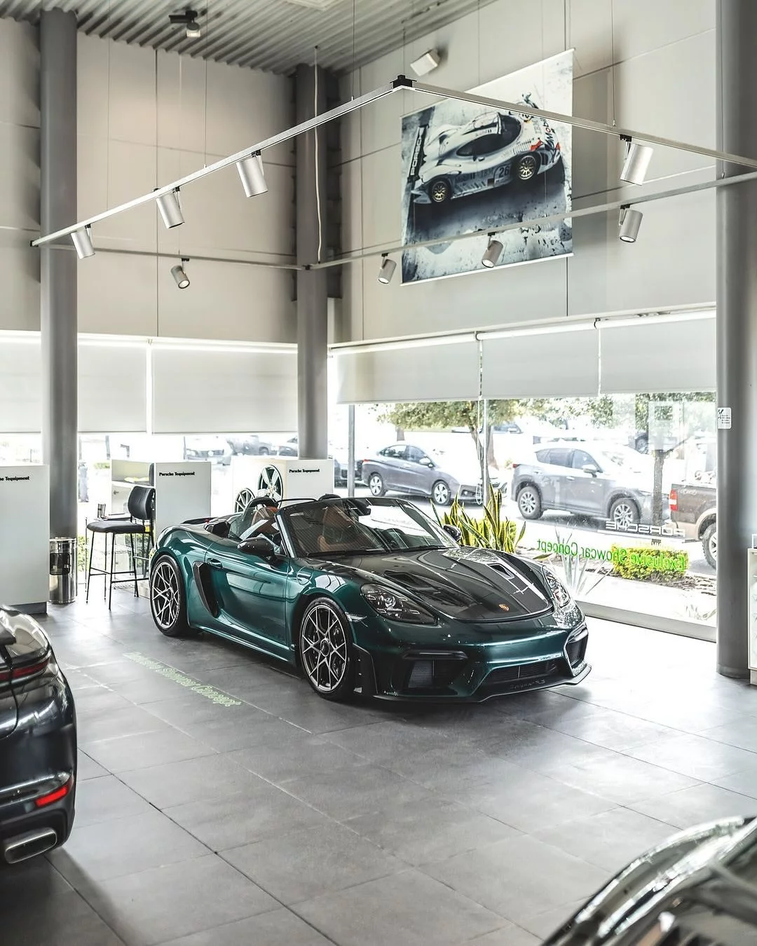 Jet Green Metallic Porsche 718 Spyder RS