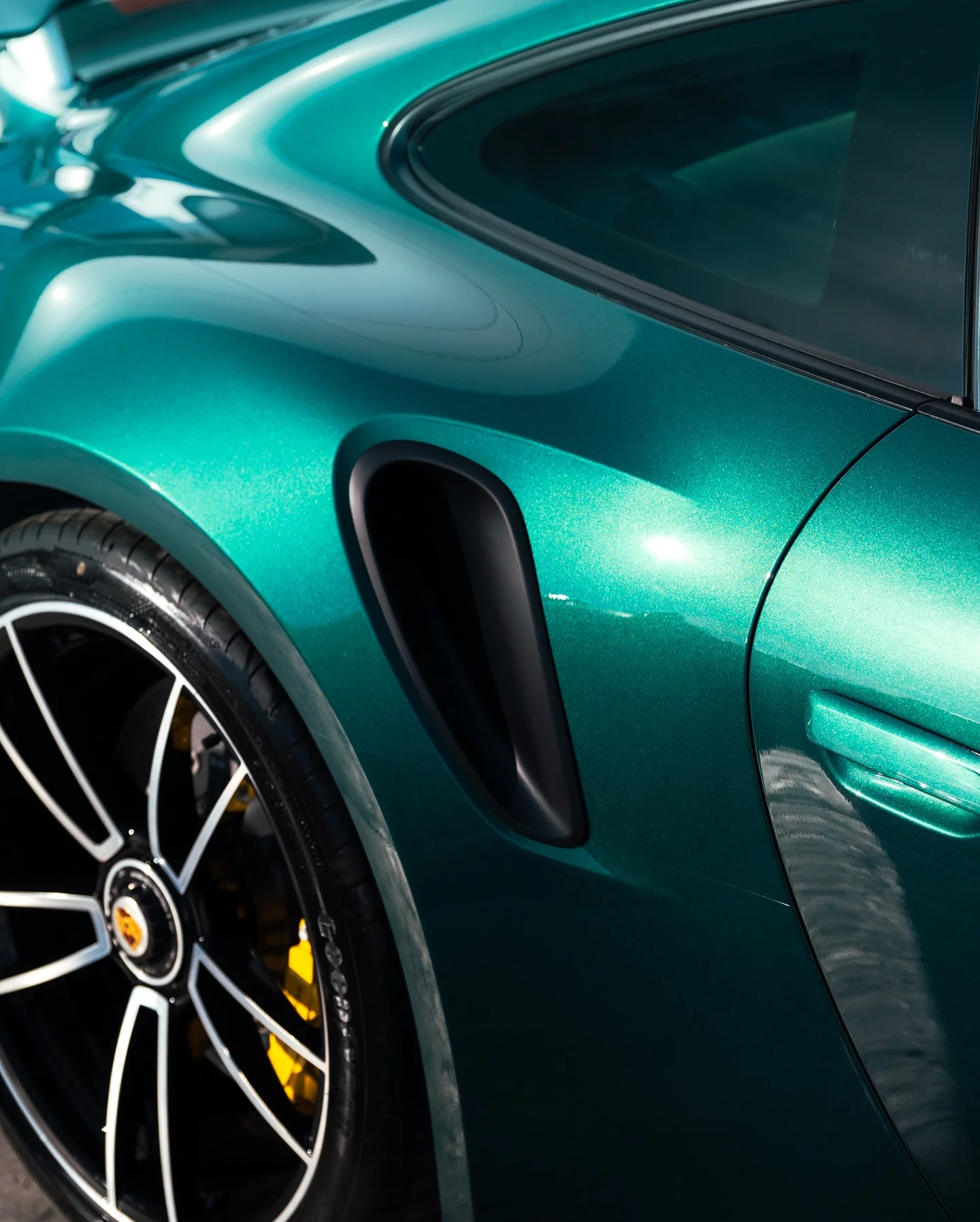 Porsche Racing Green Metallic Porsche 911 Turbo